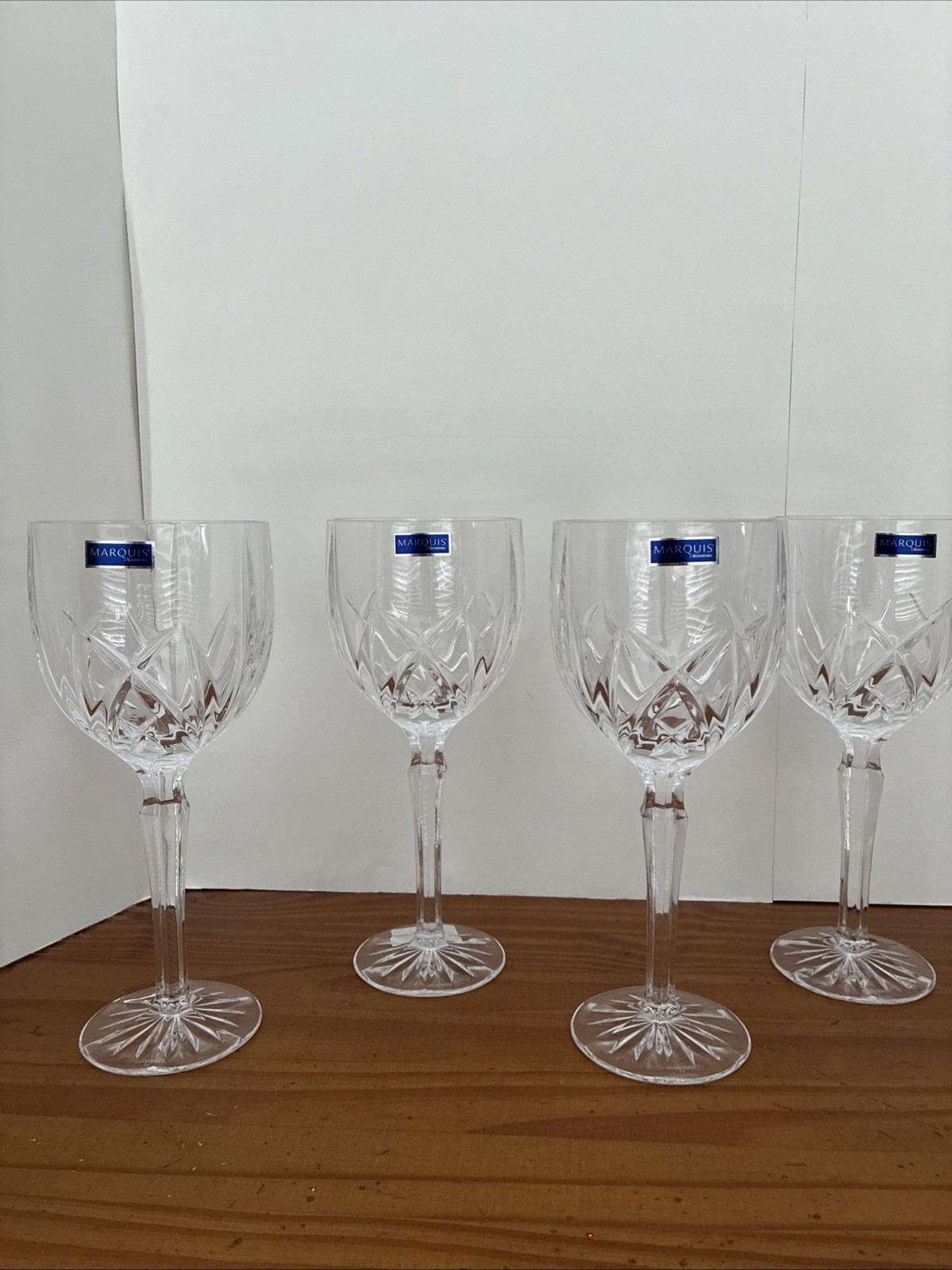 New w/o Box Marquis by Waterford Brookside 4 Clear Crystal Wine Glasses Stemmed