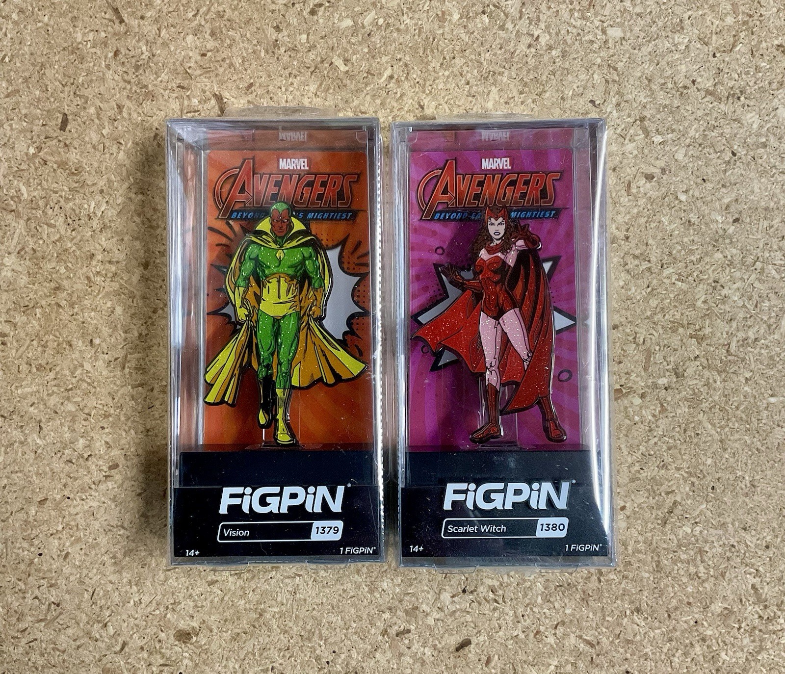 FIGPIN GLITTER VISION 1379 & SCARLET WITCH 1380 PLASTIC EMPIRE NYCC 2023 LOCKED