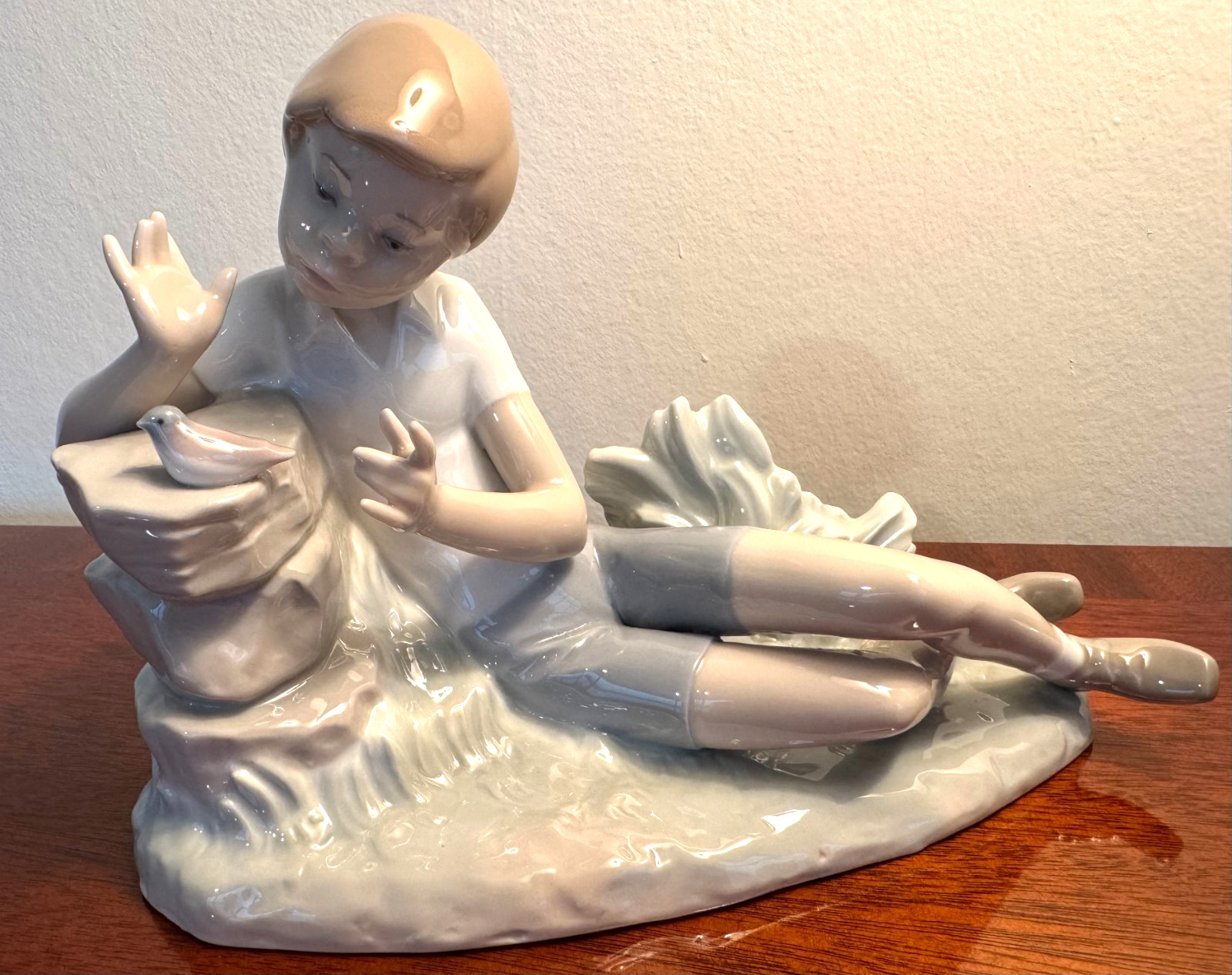 LLADRO Pleasant Encounter, #4858 - Excellent Condition