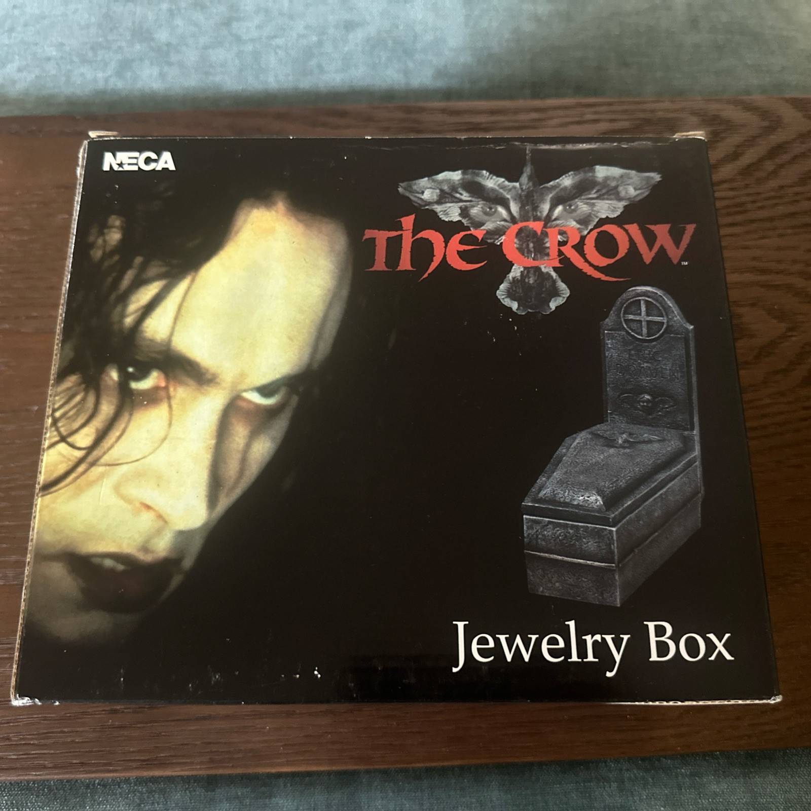 Rare Vintage The Crow Jewelry Trinket Box Eric Draven Coffin (Neca 2002) NIB Rare Vintage The Crow Jewelry Trinket Box Eric Draven Coffin (Neca 2002) NIB