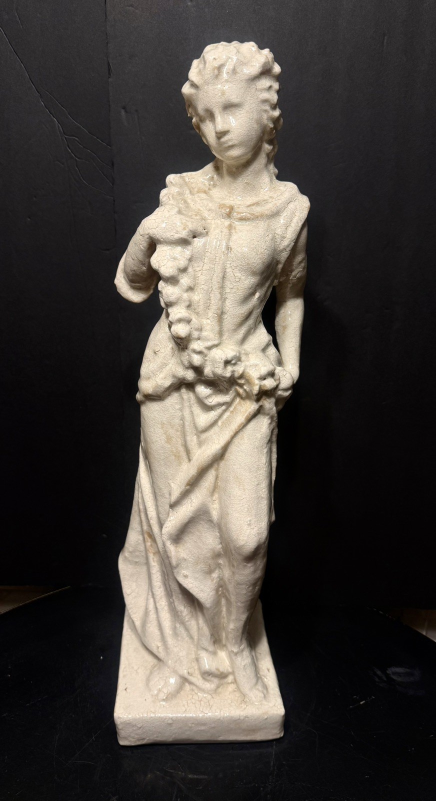 VTG Beautiful Large Heavy Greek Goddess Sculpture Statue w/Wreath or Flowers 24”
