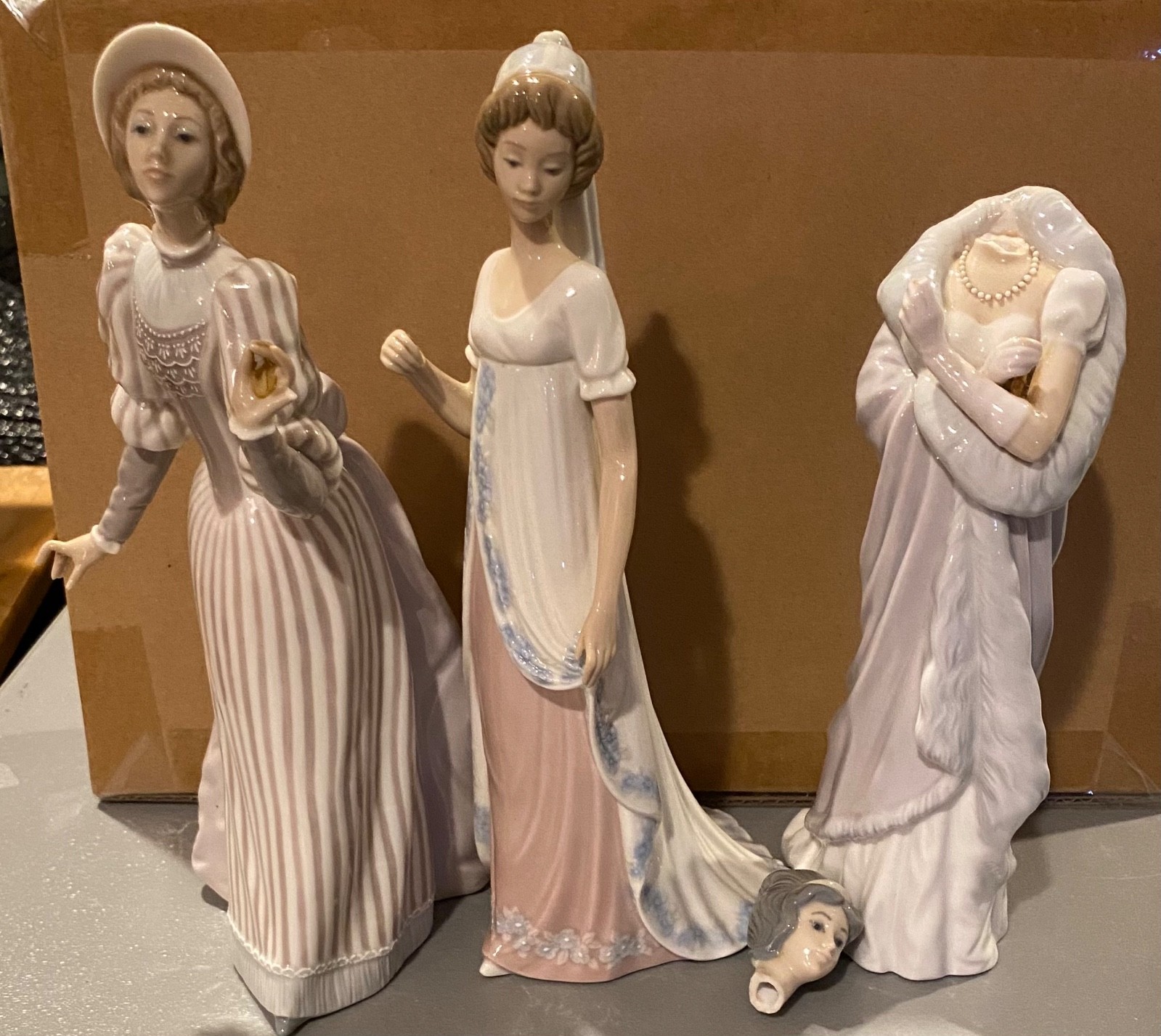3 Retired Lladro Porcelain Figurines w/o Parasol Viennese Milanese English Lady 3 Retired Lladro Porcelain Figurines w/o Parasol Viennese Milanese English Lady