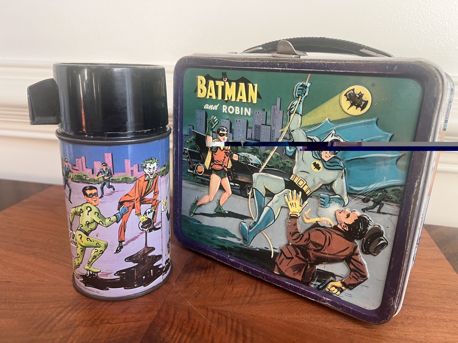 VINTAGE 1966 BATMAN & ROBIN LUNCHBOX + THERMOS