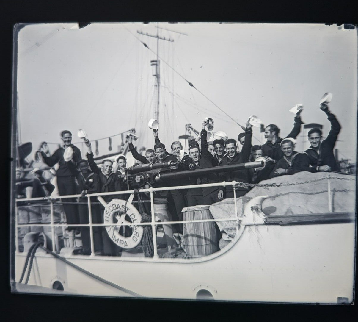 Vintage GLASS NEGATIVE PHOTO USS Tampa 1924 NAVY YARD Boat D.M.B 012 Vintage GLASS NEGATIVE PHOTO USS Tampa 1924 NAVY YARD Boat D.M.B 012