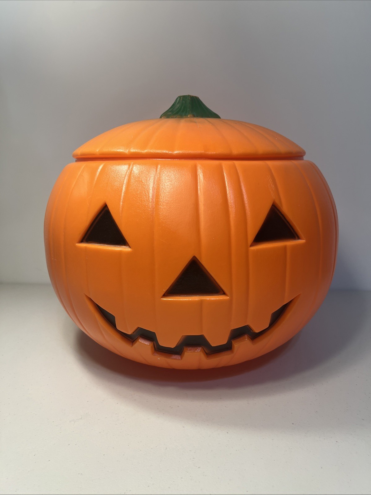 Rare 1991 Union Products Vintage Halloween Pumpkin Blow Mold Removable Lid “15