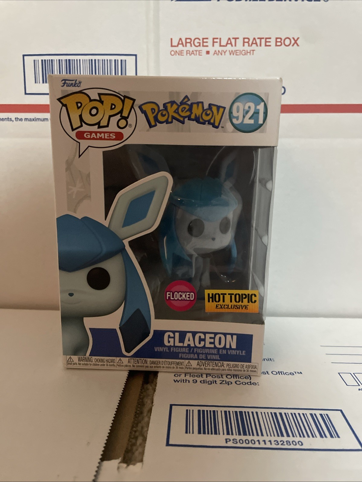 Pokemon Glaceon Hot Topic Exclusive Flocked Funko Pop Games #921