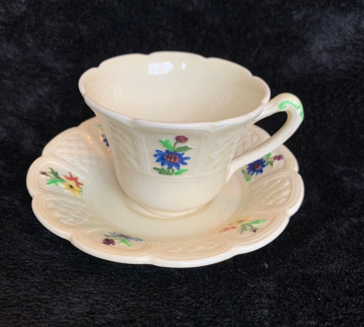 VTG  Coalport Tea Cup Saucer Lady Hamilton Kingsware Latticework Relief Floral