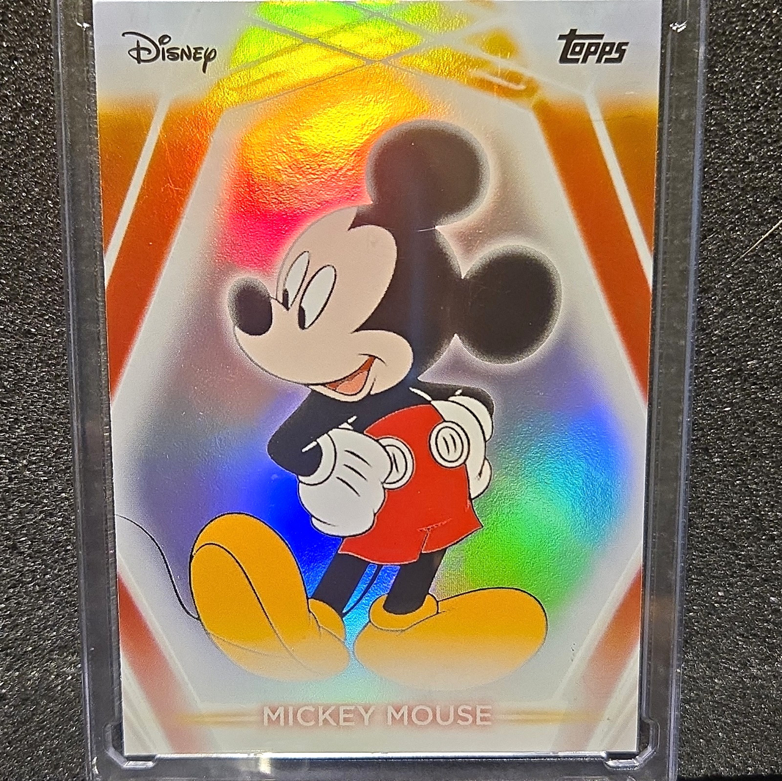 Topps 2026 Disney Chrome Mickey Mouse Neon Etch #200