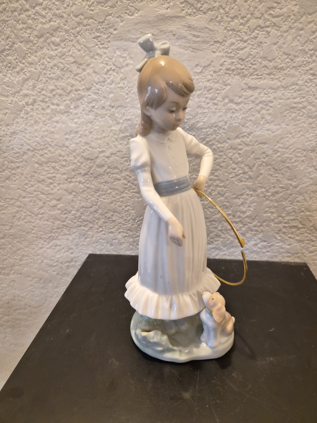 Vintage Porcelain Figurine, \ Vintage Porcelain Figurine, \