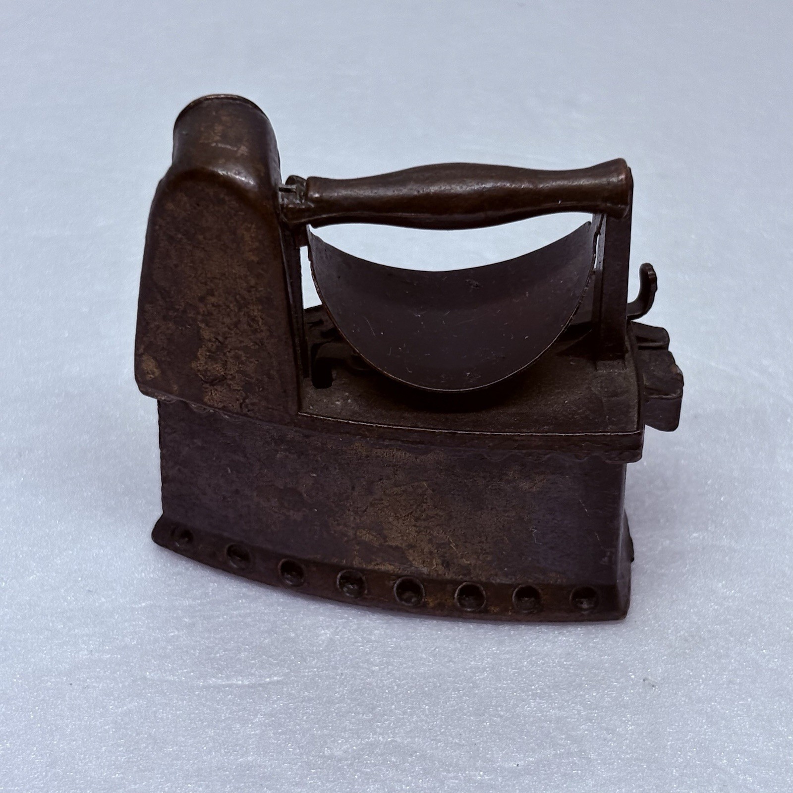 Vintage Durham Industries Miniature IRON Diecast Metal Dollhouse Art Figurine C3 Vintage Durham Industries Miniature IRON Diecast Metal Dollhouse Art Figurine C3