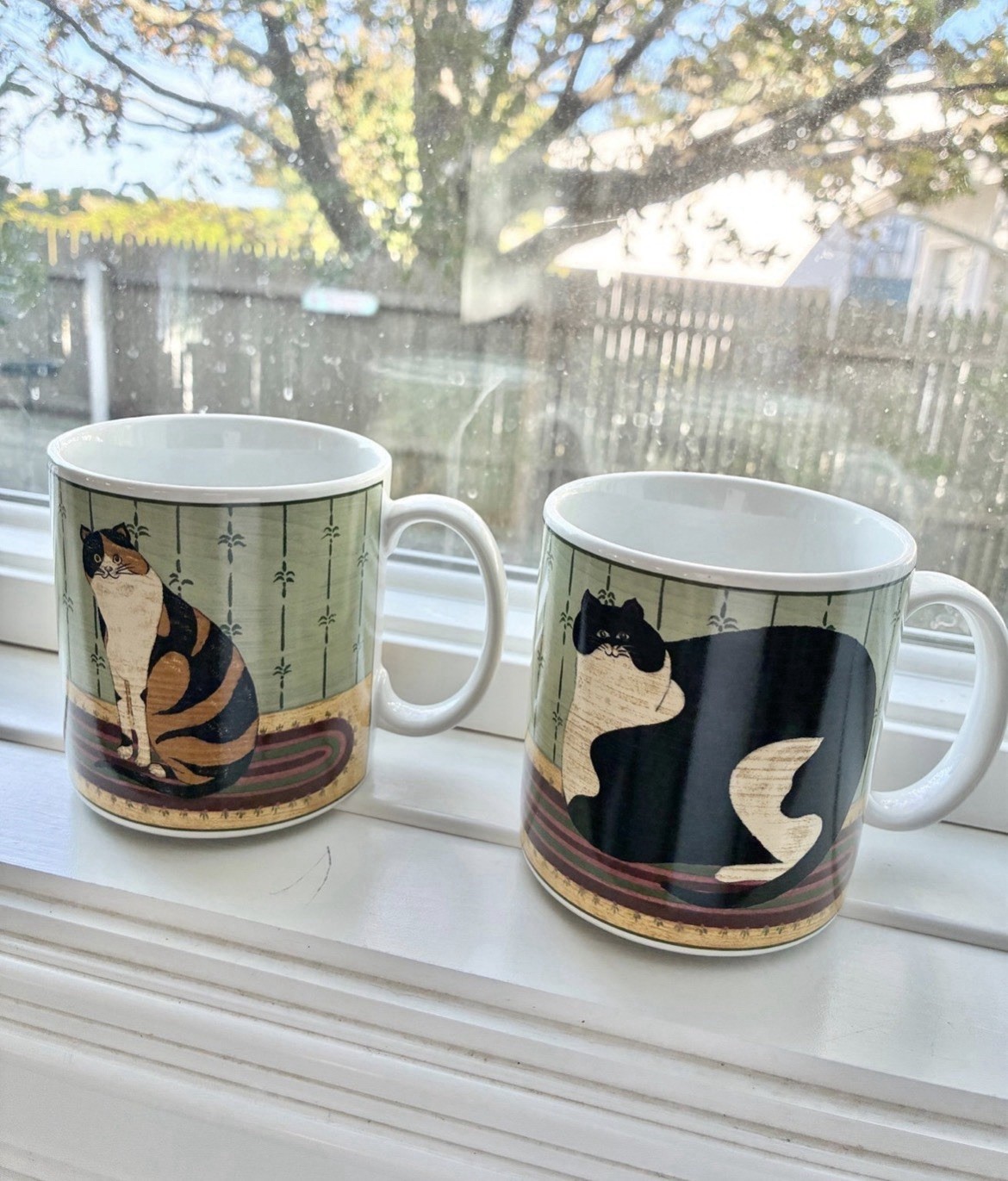 Warren Kimble Cat Collection Set of 2 Mugs Sakura Oneida 2000 Calico &Tuxedo Cat