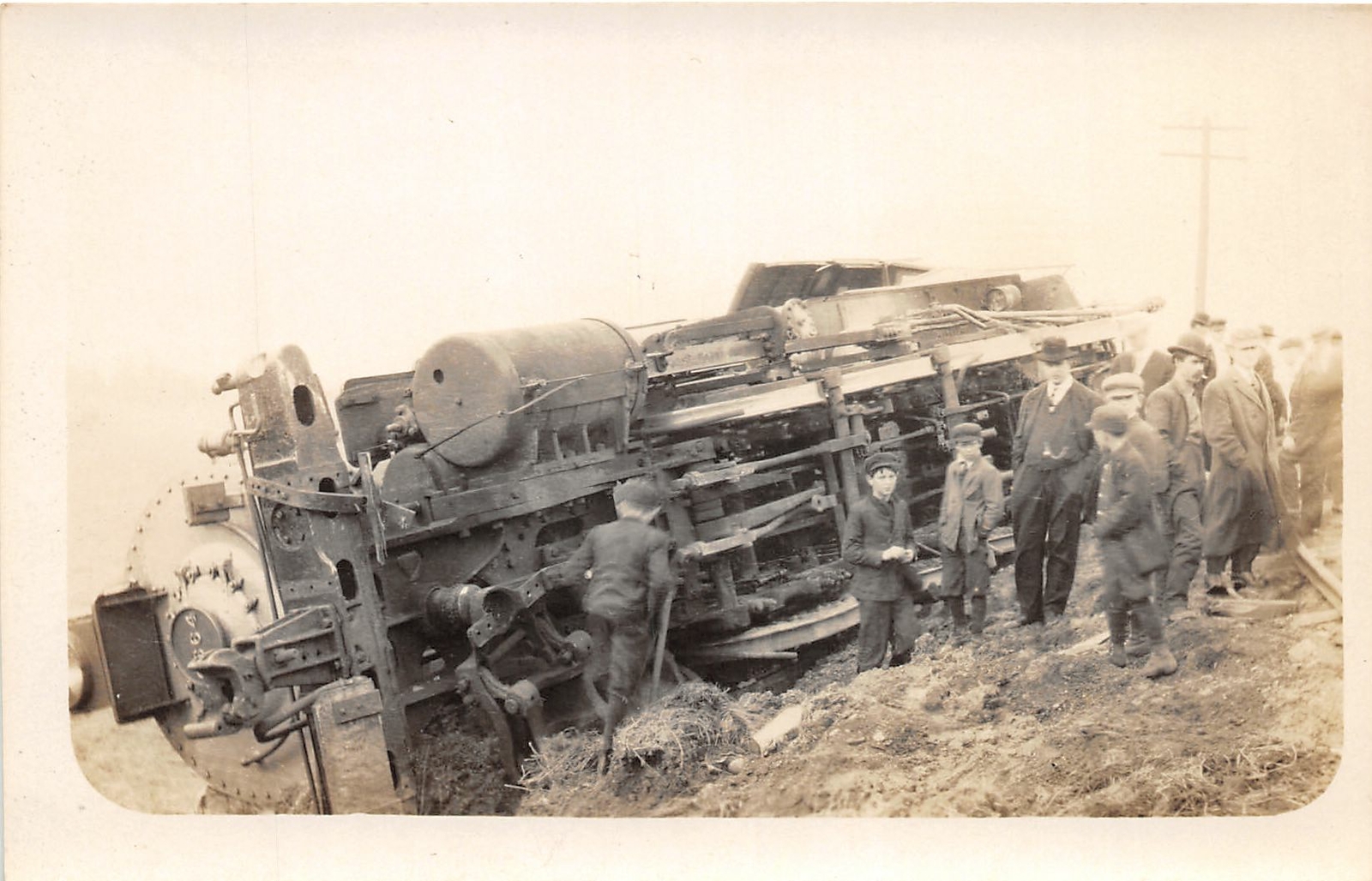 J10/ Interesting RPPC Postcard c1910 Railroad Disaster Wreck Kids 133