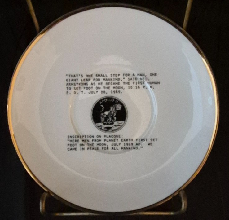 1969 Apollo 11 Moon Landing Viletta's Arts Limited Edition Collector Plate 