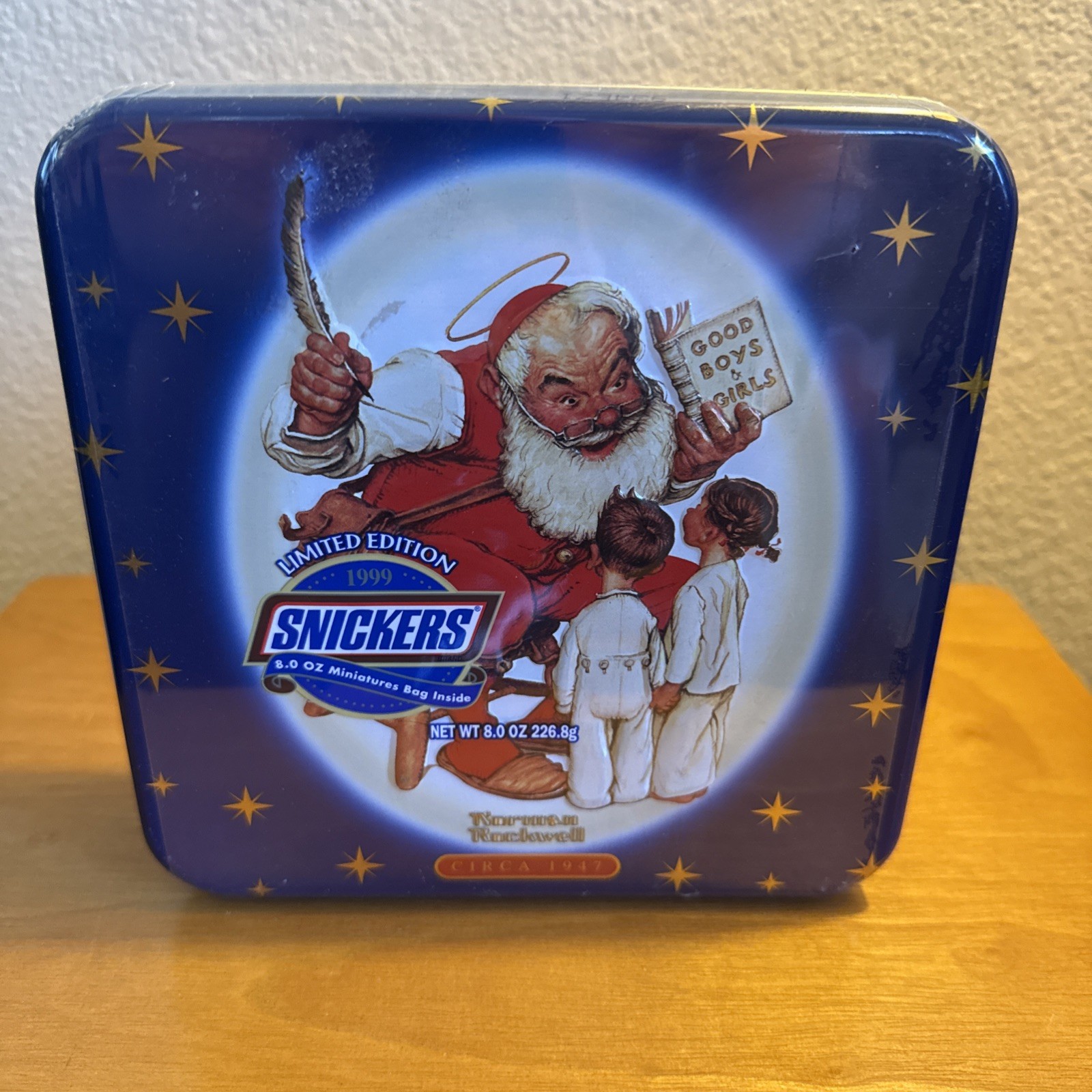 SNICKERS NORMAN ROCKWELL LIMITED EDITION Collectible CHRISTMAS TIN 1999 Unopened