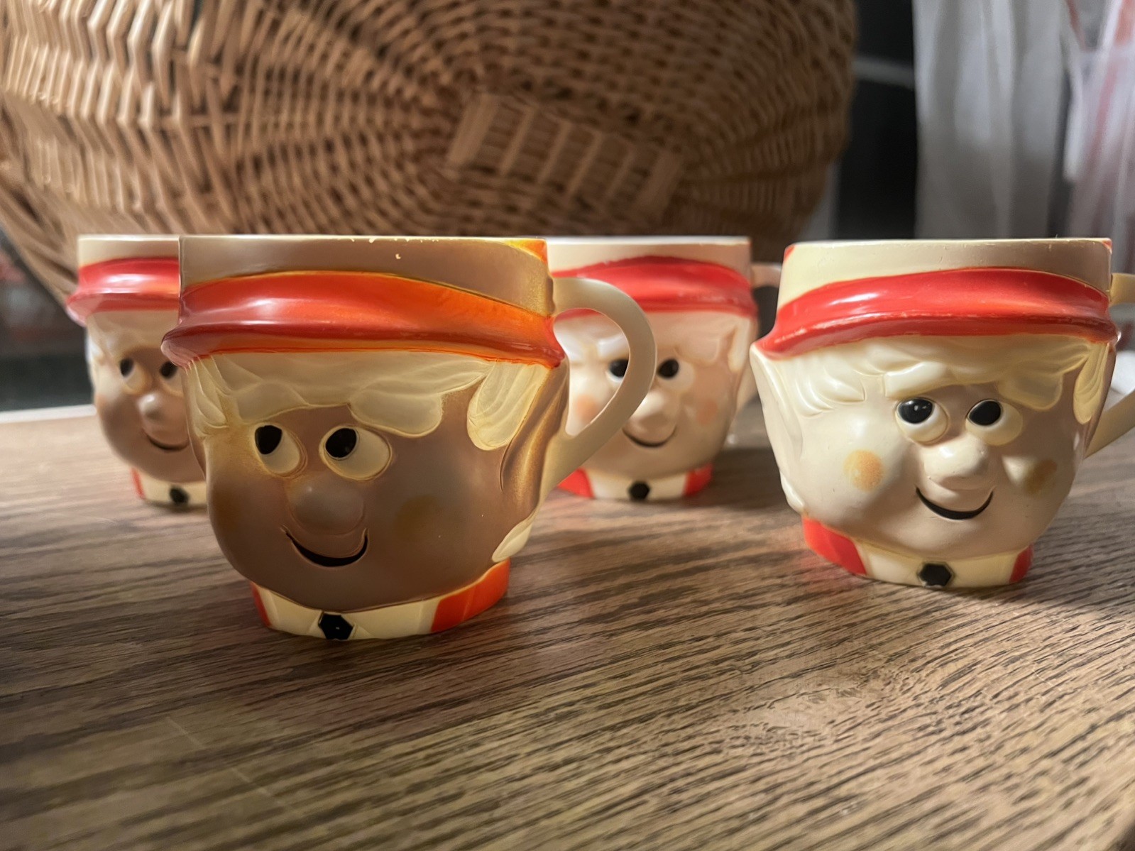 4 Vintage 1972 Keebler Elf Ernie Plastic Cup/Mugs 3” Tall /nostalgic