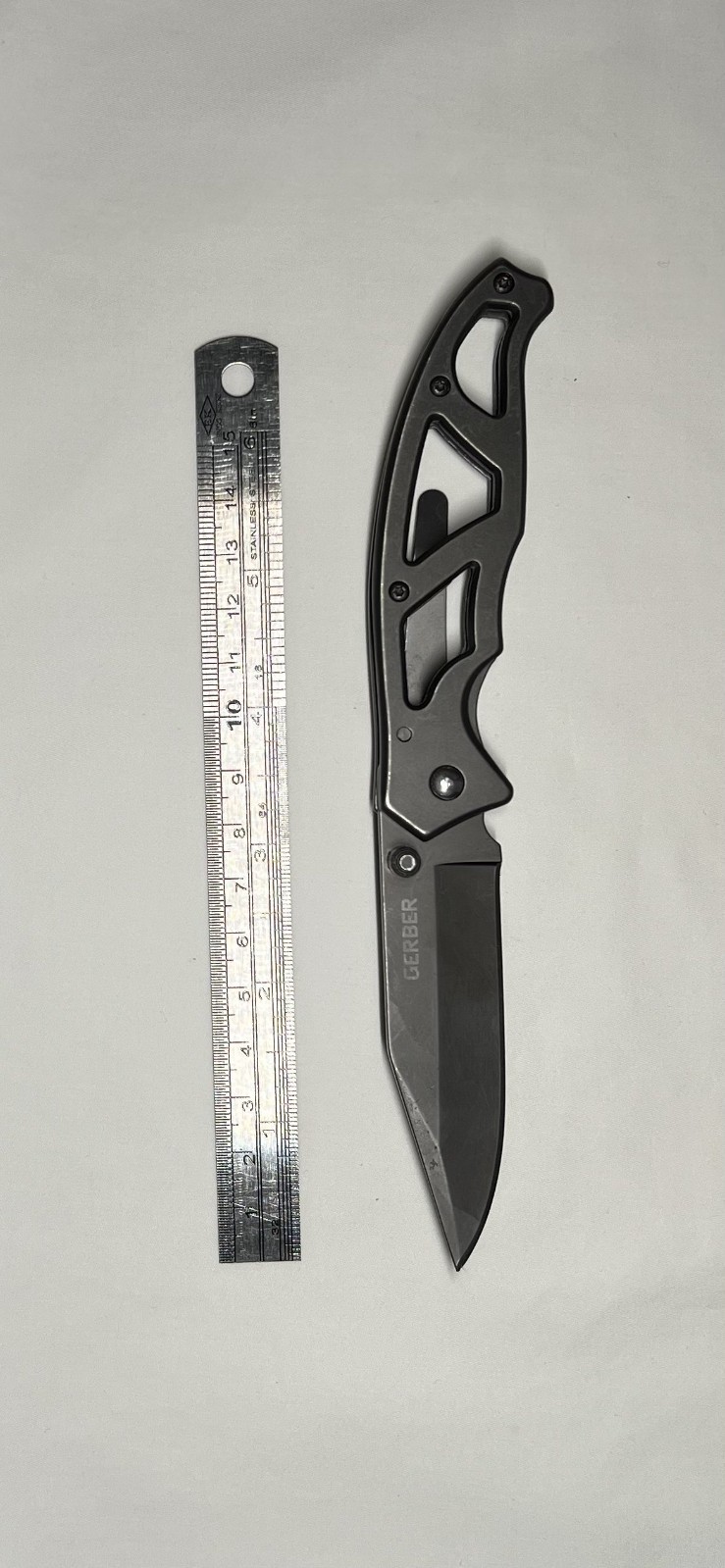 GERBER PARAFRAME AMAZING CONDITION 50% OFF OF NEW PRICE