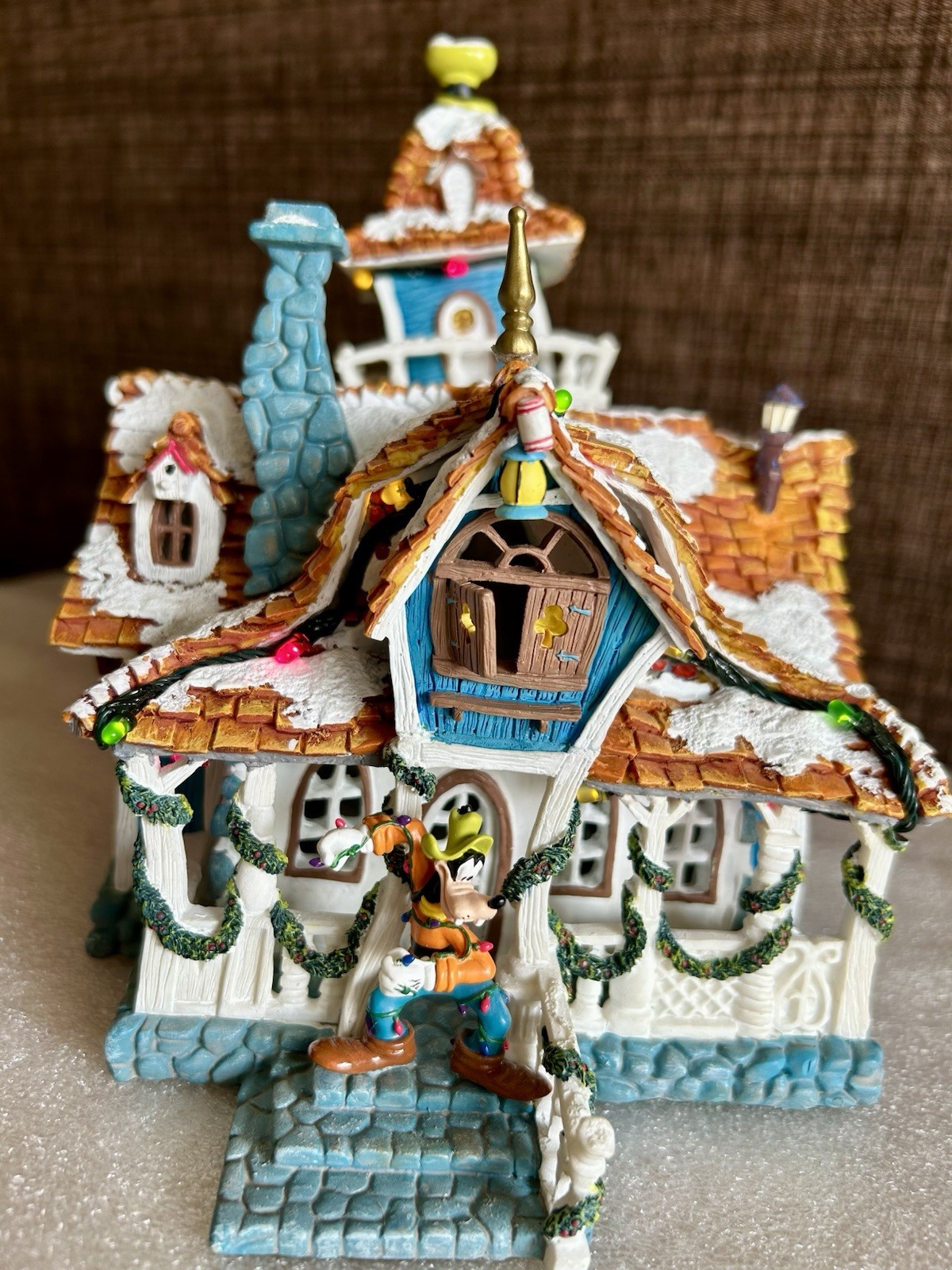 VTG Disney Toontown Goofys Bounce House Light Up Christmas Village Original Box