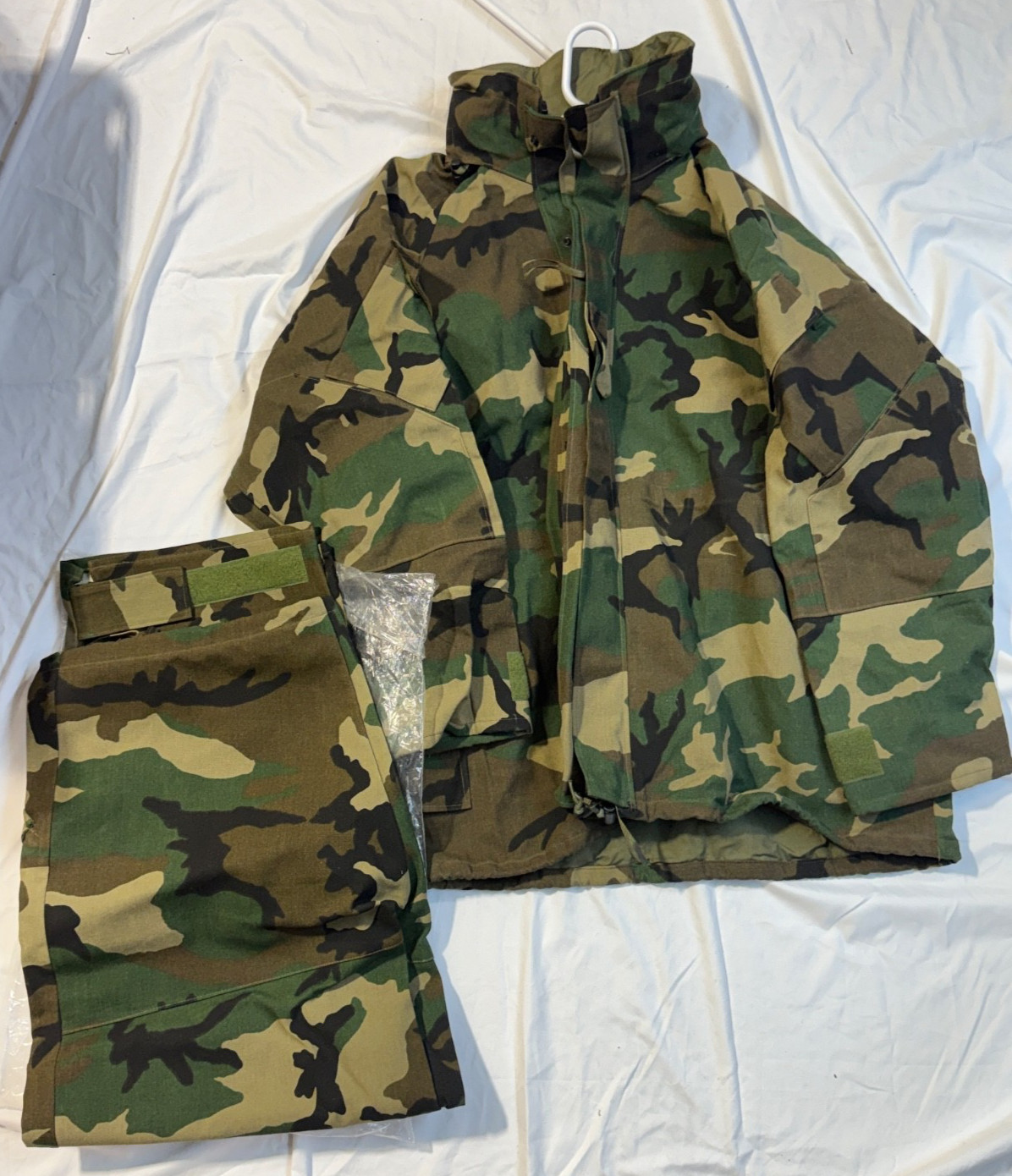 Military Air Crew Nomex Gore-Tex Parka & Pants Set Woodland Camo XL Military Air Crew Nomex Gore-Tex Parka & Pants Set Woodland Camo XL