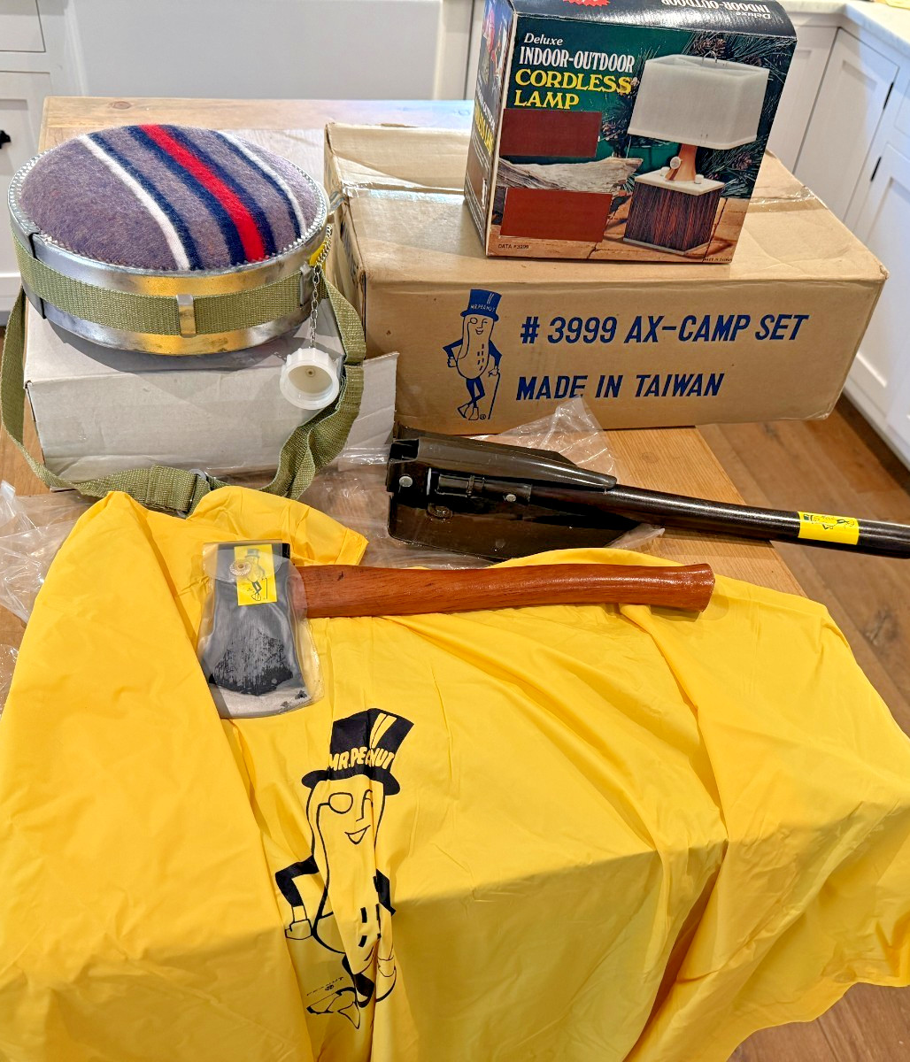 Vintage Mr Peanut Planters Ax Camp Set 3999 Complete In Box New Old Stock Lamp Vintage Mr Peanut Planters Ax Camp Set 3999 Complete In Box New Old Stock Lamp