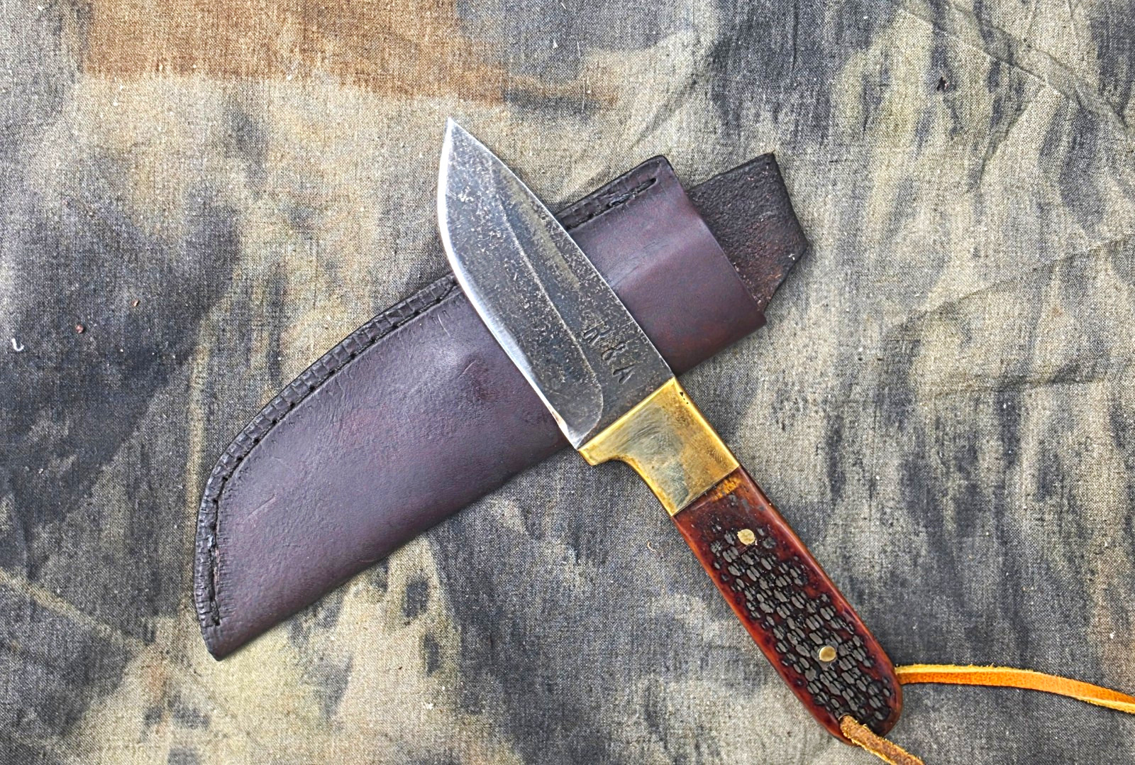R&A Custom Handmade Knife USA 8670 Carbon Steel Drop Point Camel Bone R&A Custom Handmade Knife USA 8670 Carbon Steel Drop Point Camel Bone
