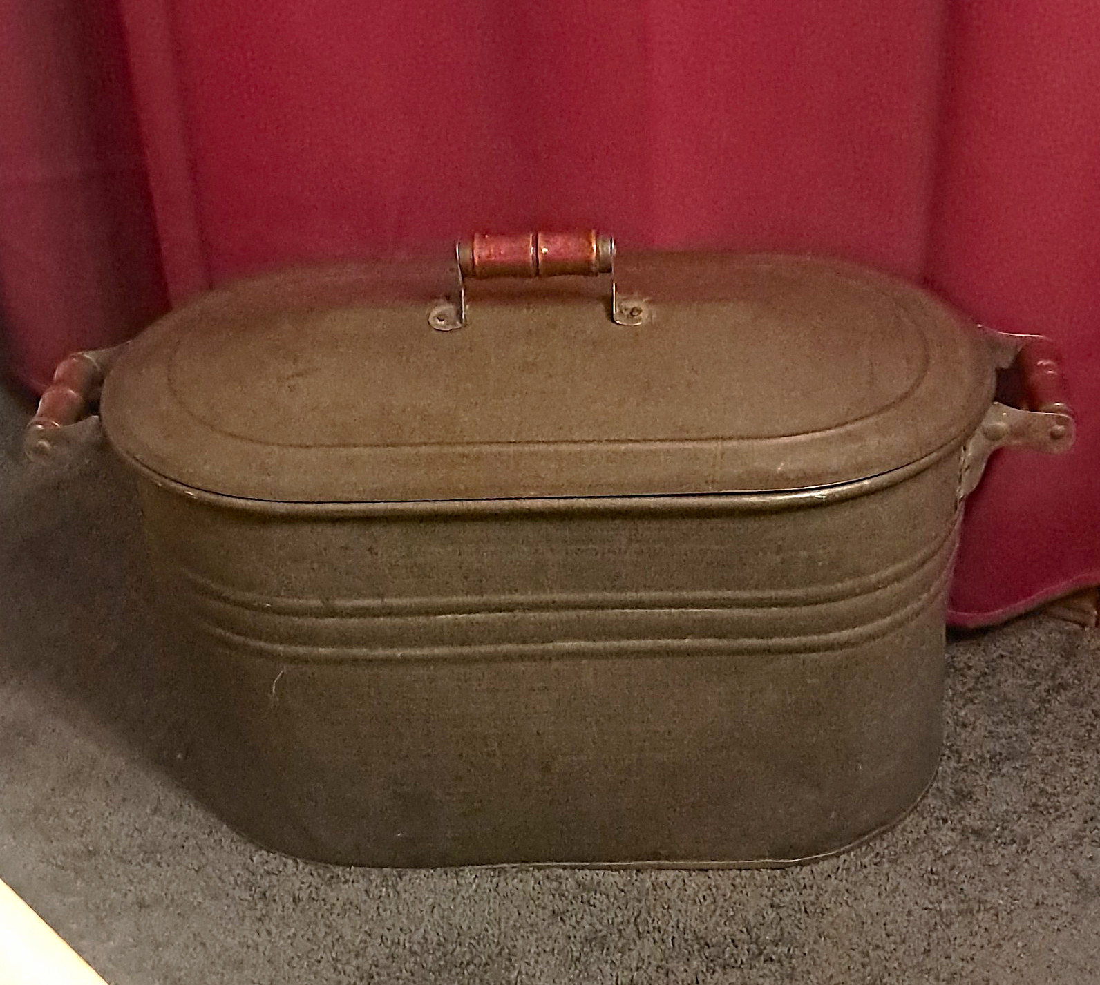 Antique Basin Tin w/Copper Bottom Wood Handles