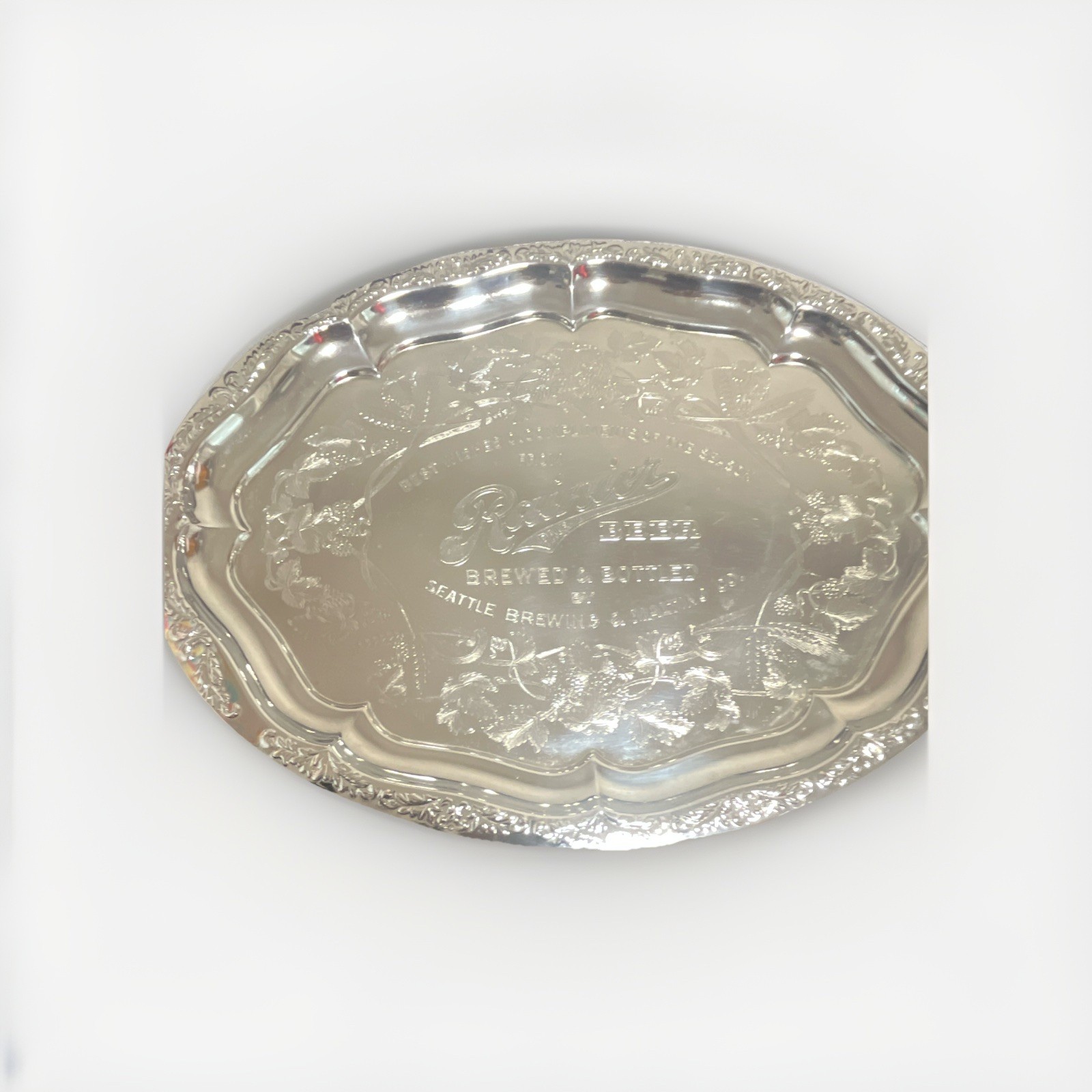 Antique Rainier Beer advertising tray Seattle Brewing & Malting Co 16” x 12.25”