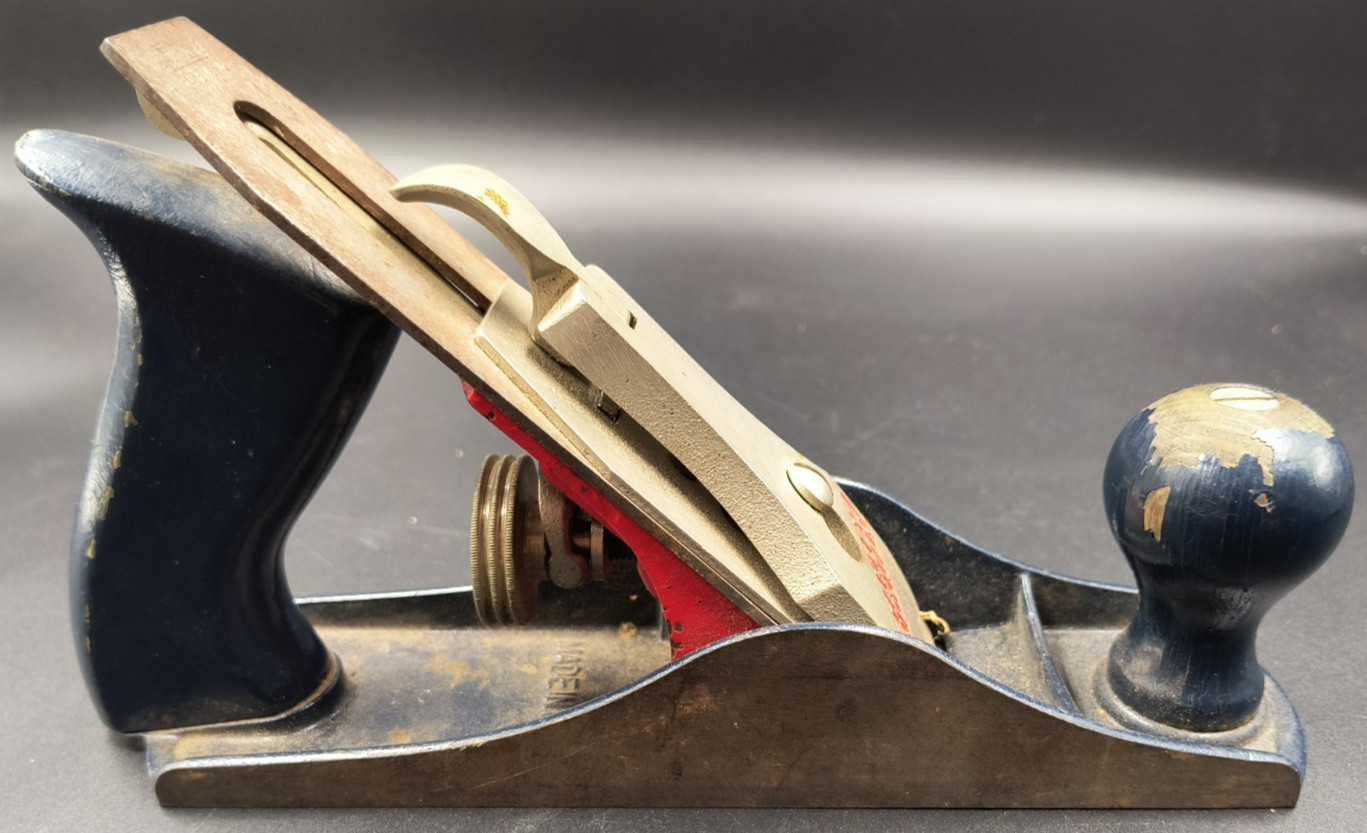 Vintage Stanley Handyman Made In USA Smooth Bottom Woodworking Plane 10\