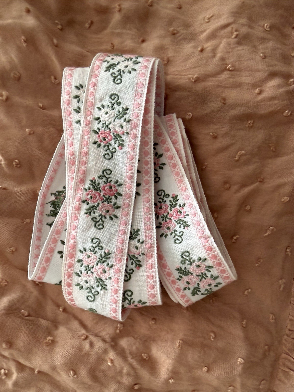 Vintage 1960s Satin Ribbon Trim notions floral Embroidery 3.4 Yards 1.25” wide