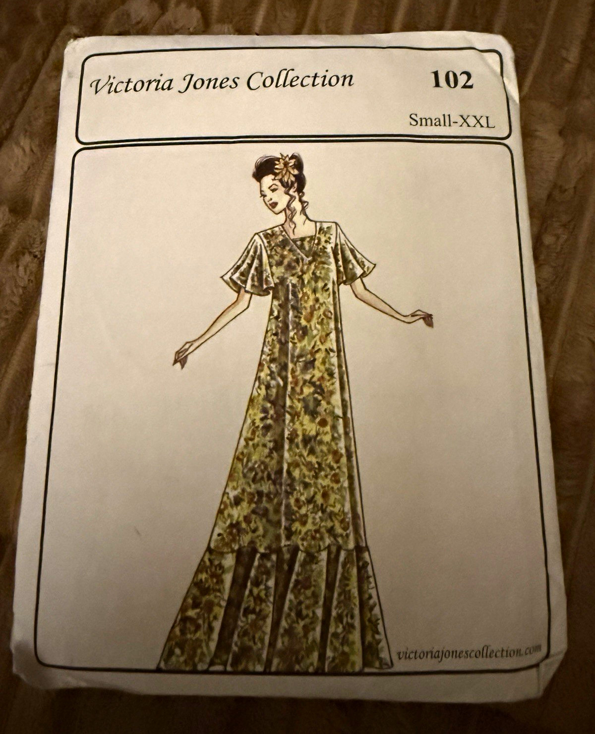 Victoria Jones Collection Women\'s V-Neck Dress Sewing Pattern 102 Vintage