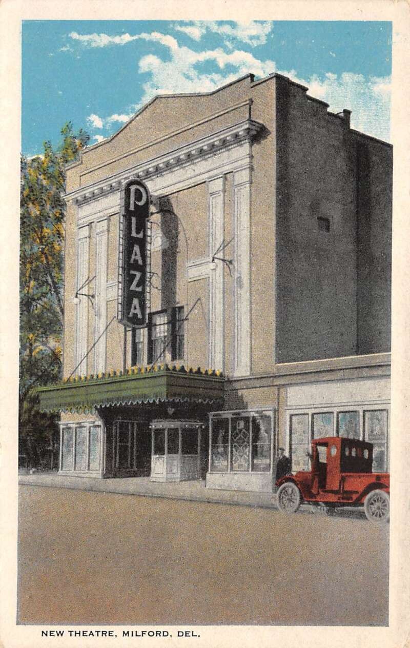 Milford Delaware New Plaza Theatre Vintage Postcard AA116872