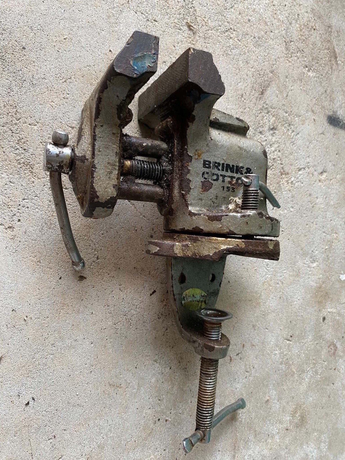Vintage Brink & Cotton No. 153 Clamp-On Bench Vise/swivel Clamp