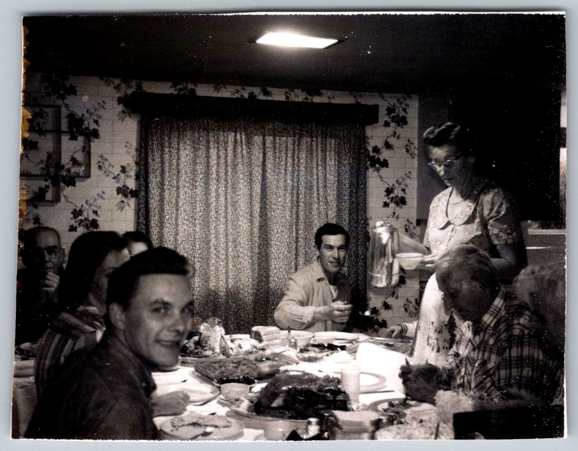 Vtg B&W Snapshot Family Thanksgiving Dinner Table Turkey Coffee Serving 1950s