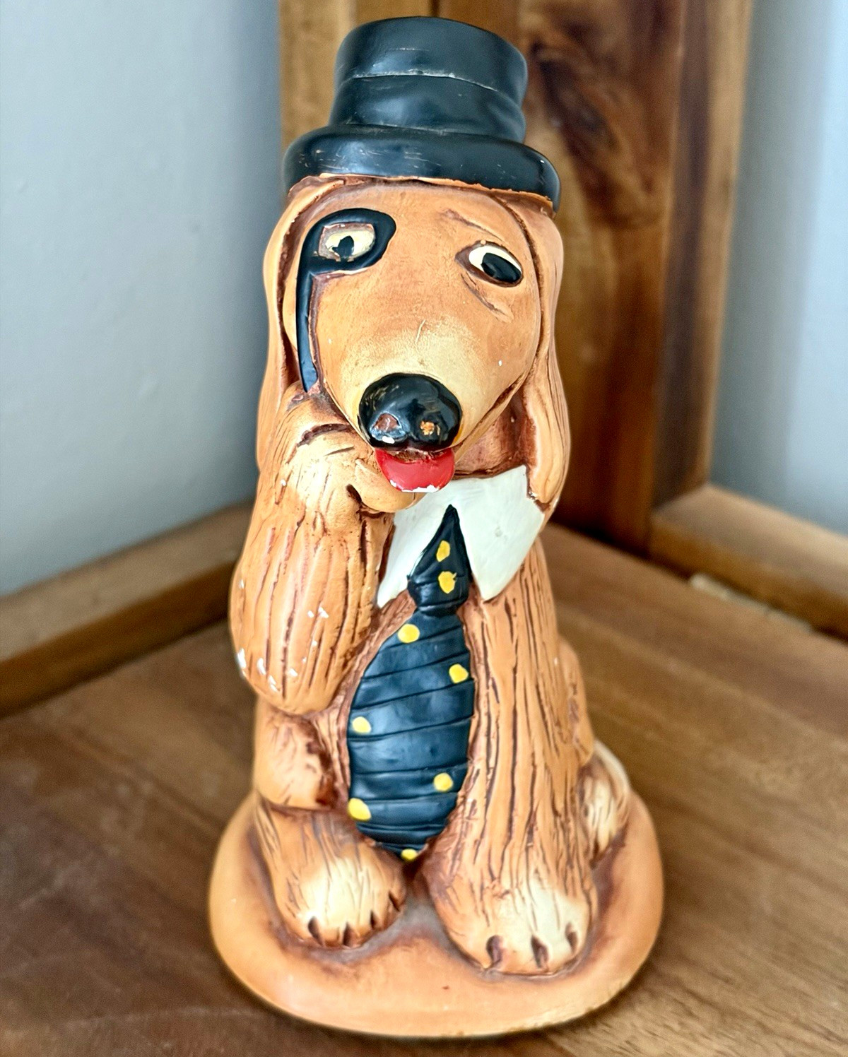 Vintage Guaranteed Irish Dog Figurine Dapper Hound Hat Tie Ireland 5”