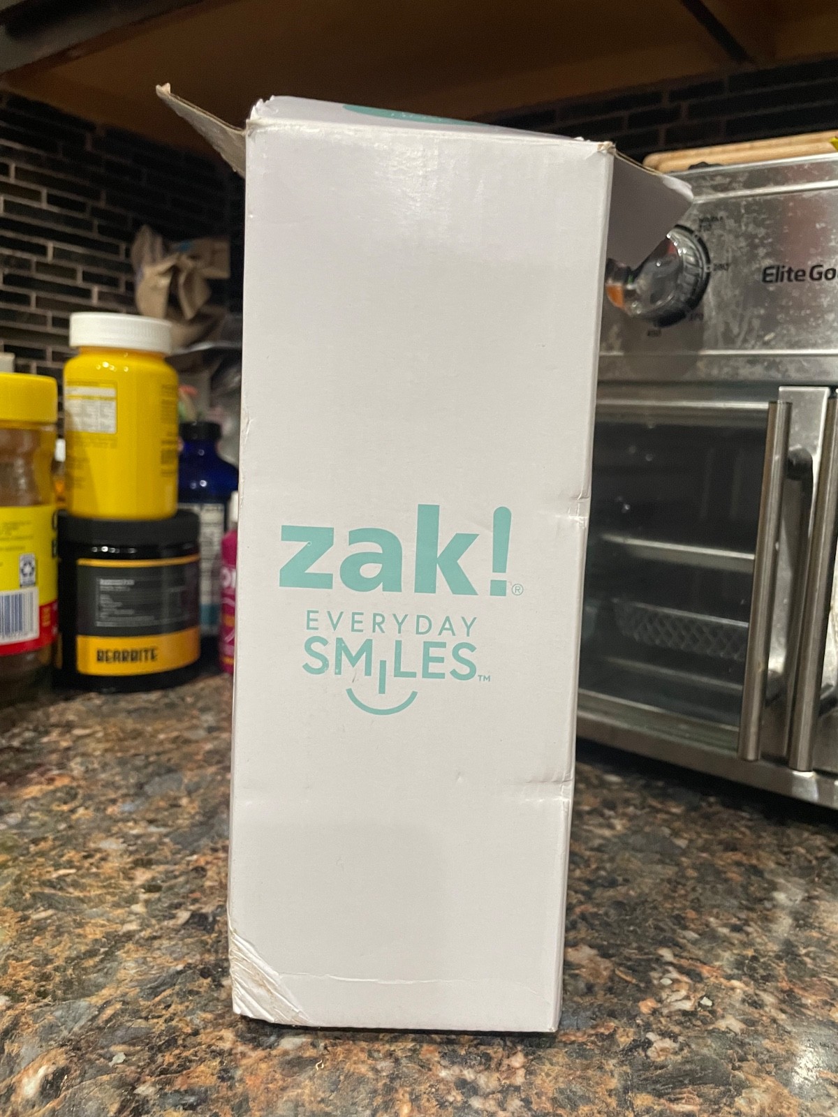 Zak Star Wars water bottle with white line drawings of Star Wars characters new