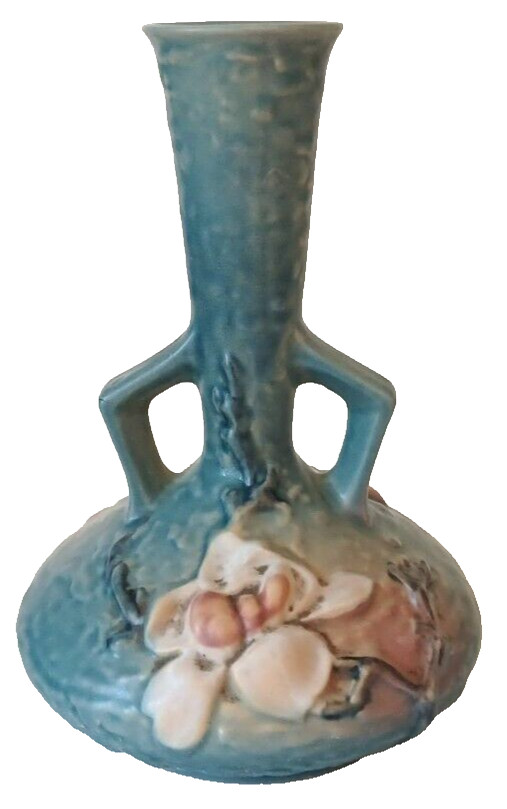 Vintage Roseville Magnolia Blue 1943  Art Pottery Vase 179-7 EC 