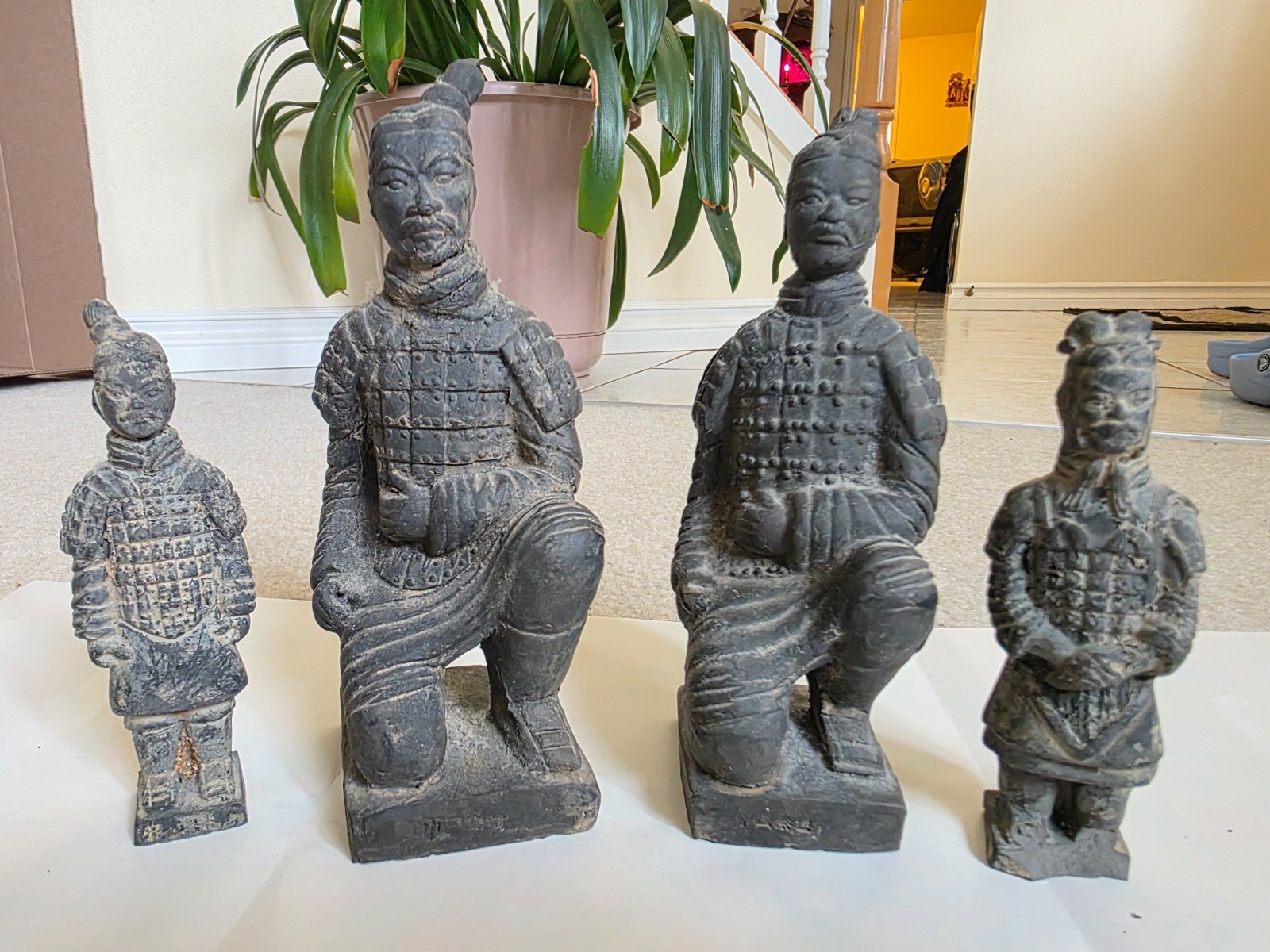 Vintage Chinese Xian Terracotta Warriors, kneeling 7\ Vintage Chinese Xian Terracotta Warriors, kneeling 7\