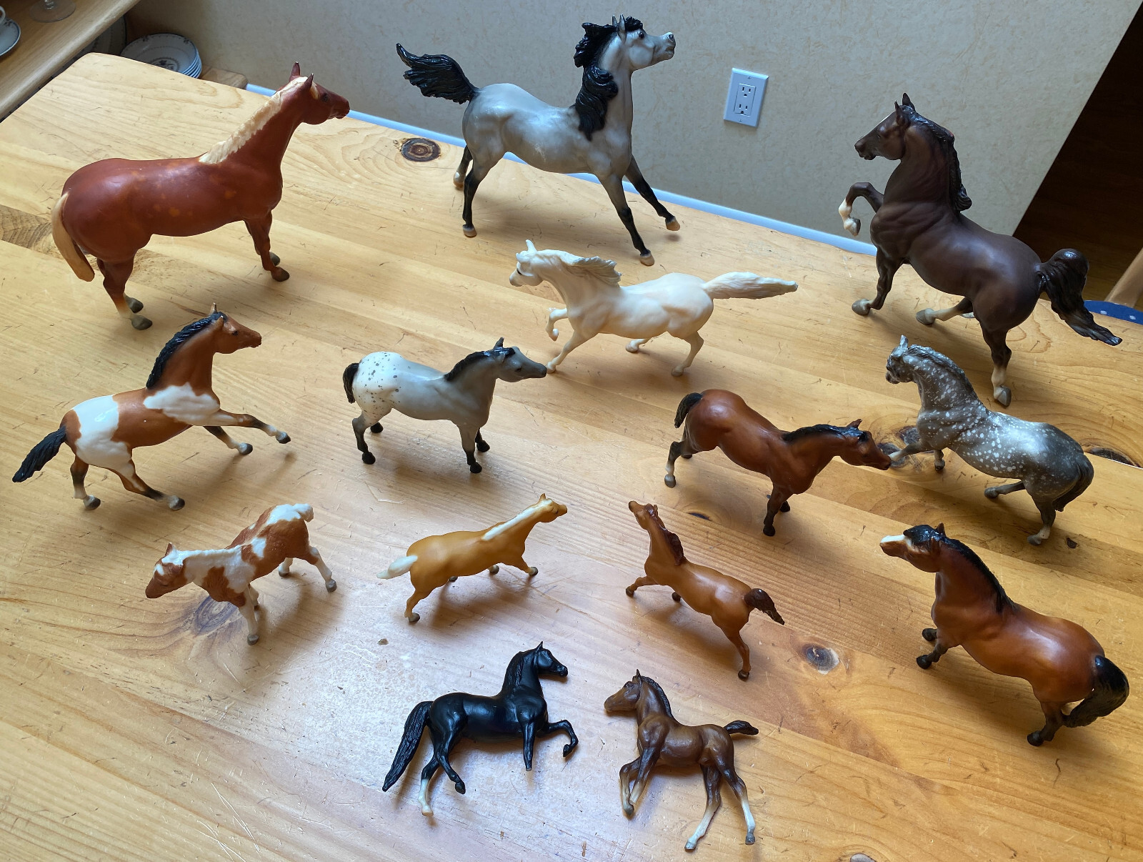 ENDS SOON-1980s 14 BREYER HORSES VINTAGE LOT from original owner's home