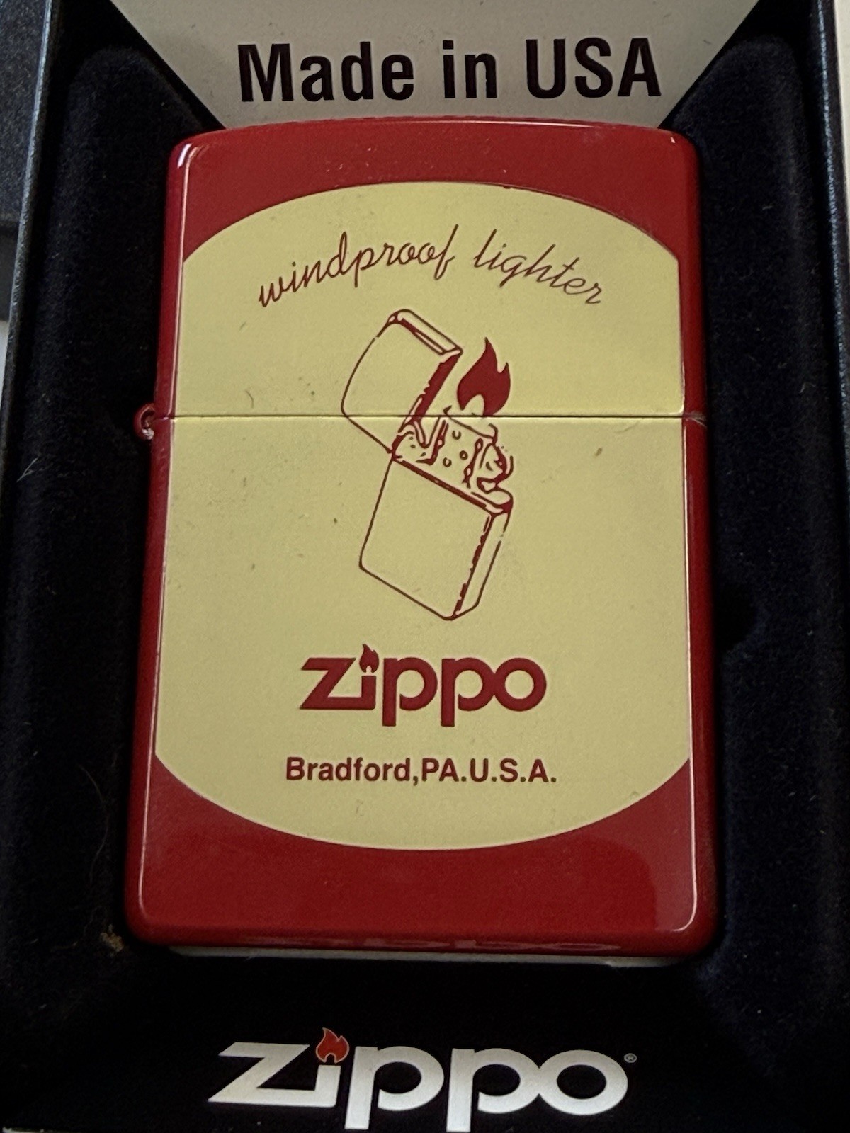 ZIPPO 2006 RED ENAMELED FINISH WINDPROOF LIGHTER UNFIRED IN BOX H319 ZIPPO 2006 RED ENAMELED FINISH WINDPROOF LIGHTER UNFIRED IN BOX H319