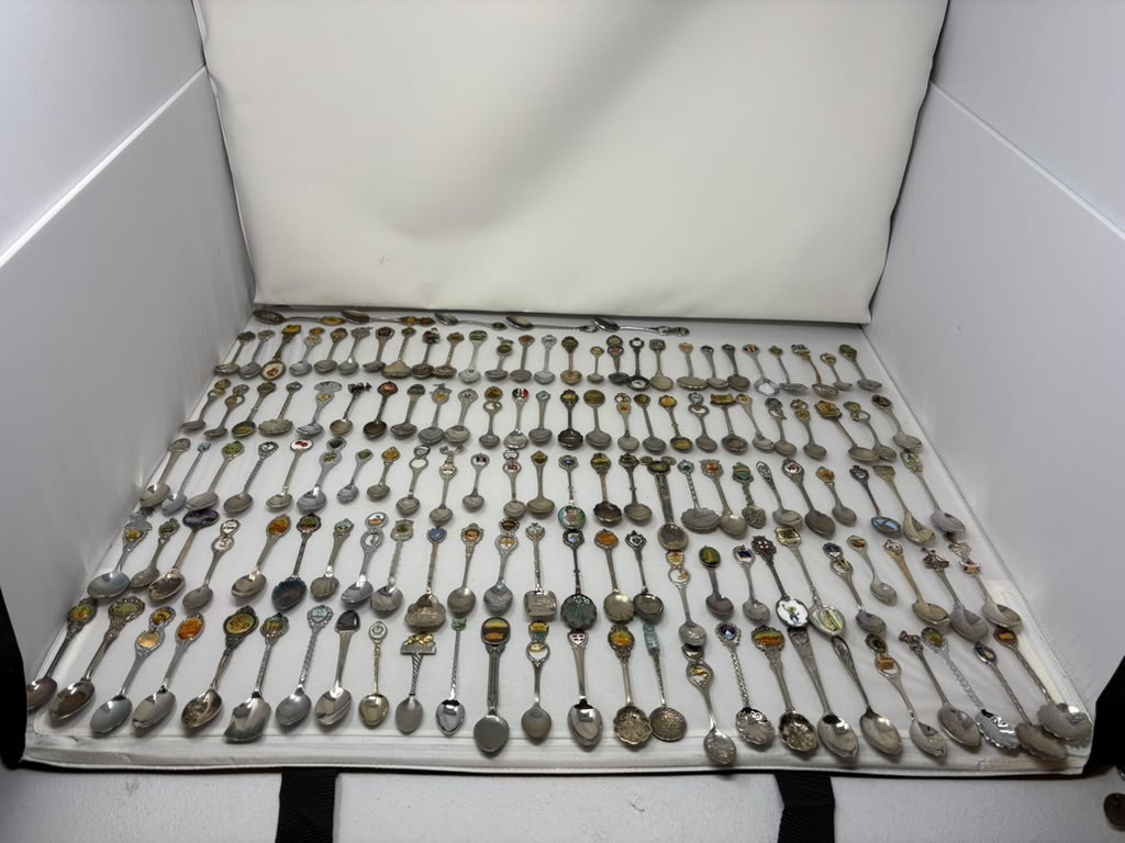 200 Vintage Souvenir Spoons Huge Mixed Lot Travel Cities Countries & More