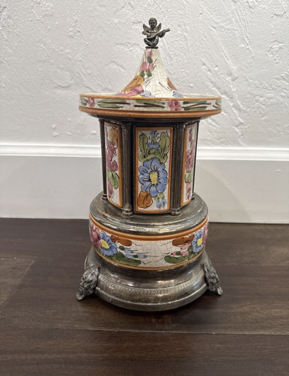 Working Vintage Reuge Cigarette Lipstick Carousel Music Box Italy Working Vintage Reuge Cigarette Lipstick Carousel Music Box Italy