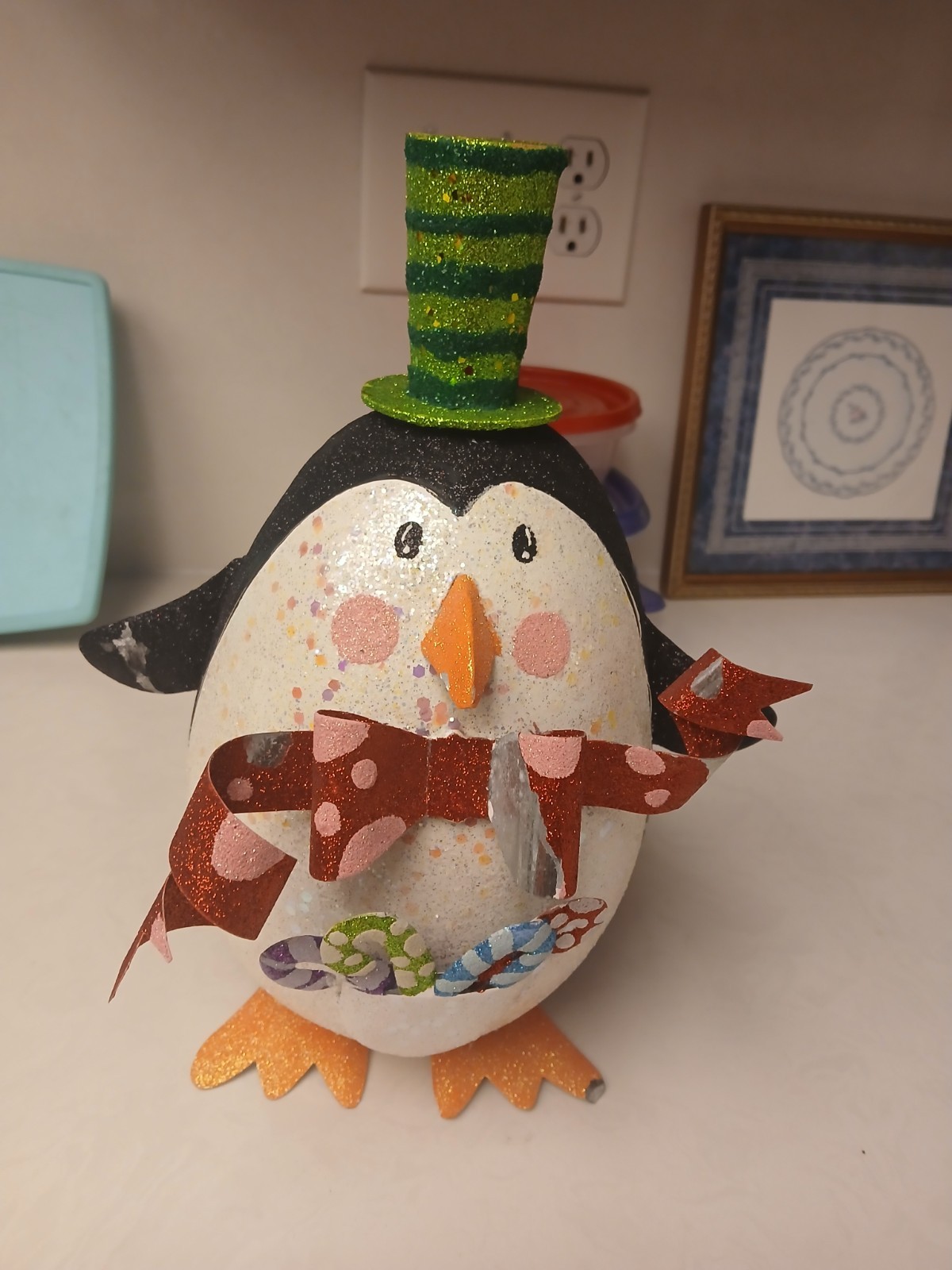 Vintage Pier1 Penguine