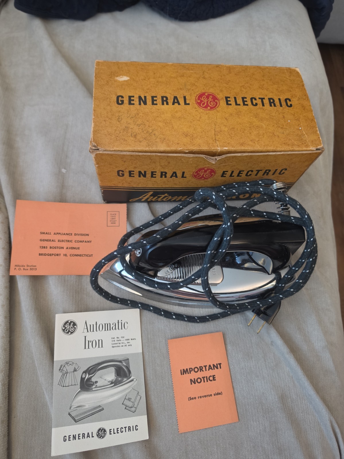 Vintage GE Automatic Dry Iron Model F32 1950s With Original Box Manual Complete