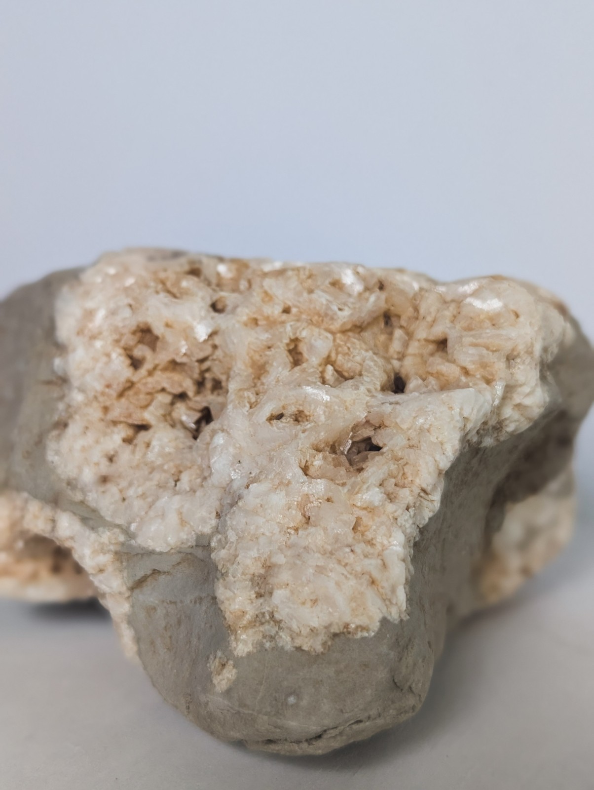Beautiful Indiana Dolomite With Calcite Crystal Florescent And Phosphorescent 