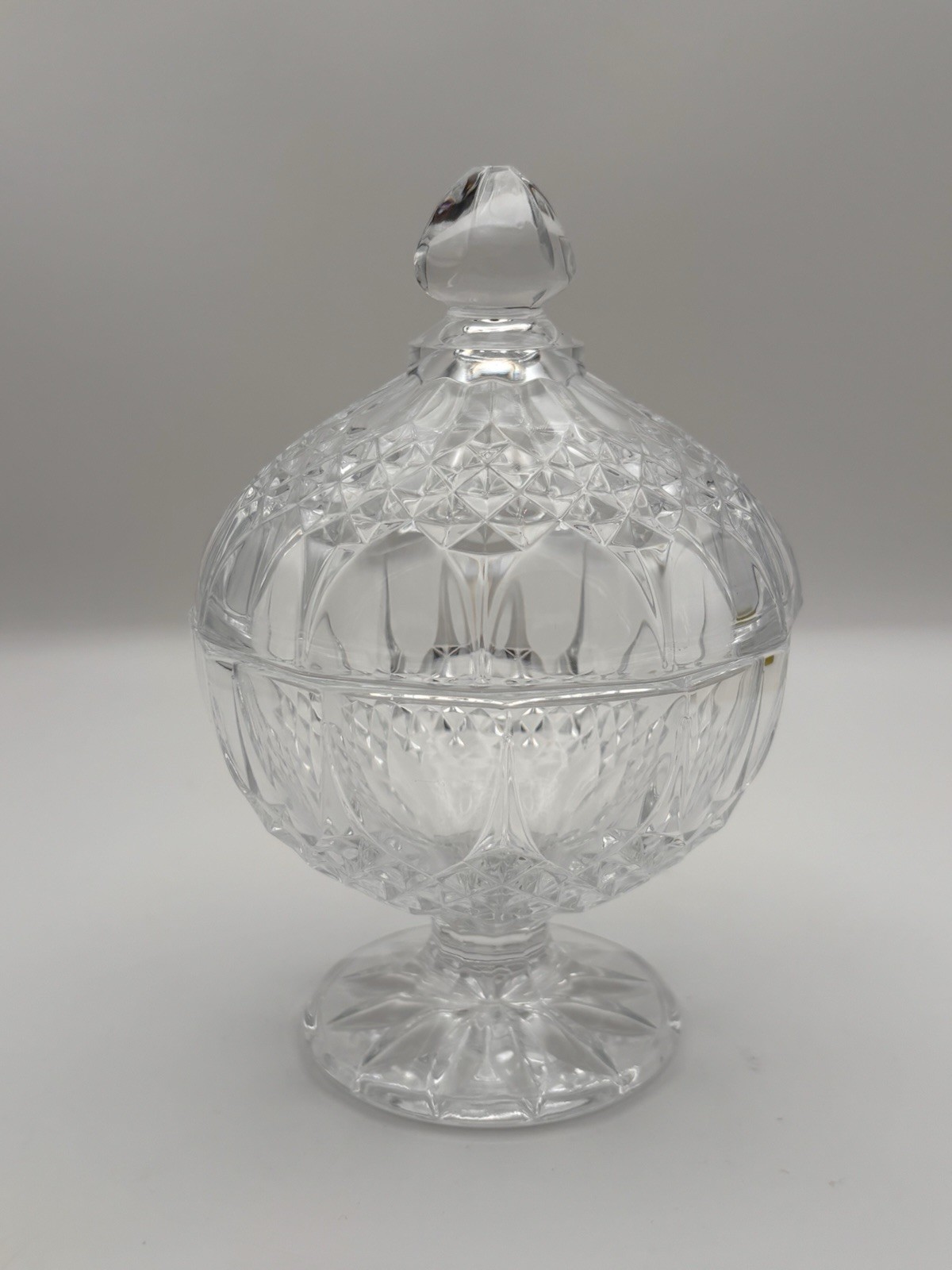 Cristal D'Arques Longchamp 5 3/4-Inch FTD Footed Candy Dish – 24% Lead Crystal –