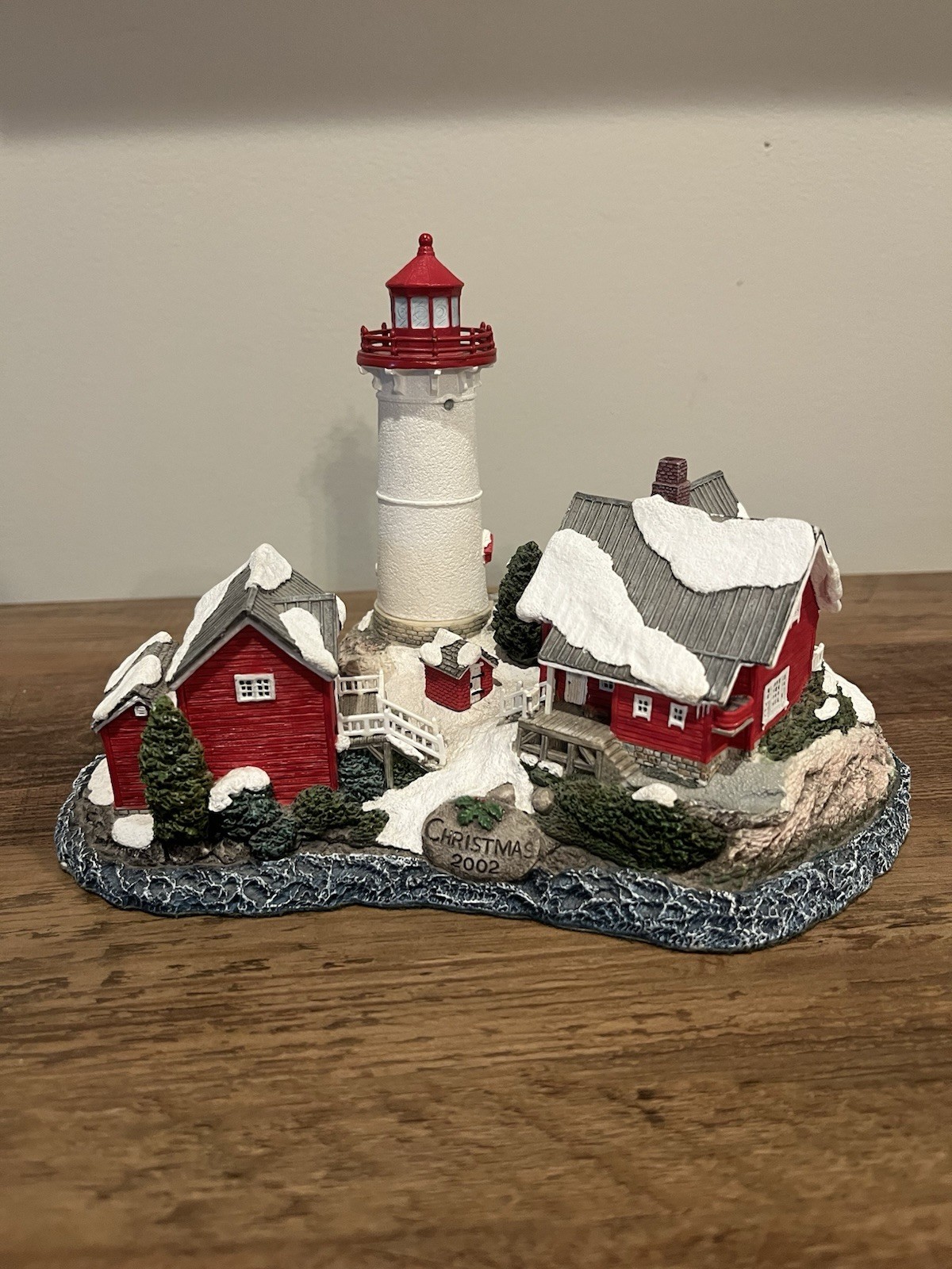 HARBOUR LIGHTS COLLECTION - #714 CROSSOVER ISLAND - N.Y. - CHRISTMAS 2002 HARBOUR LIGHTS COLLECTION - #714 CROSSOVER ISLAND - N.Y. - CHRISTMAS 2002