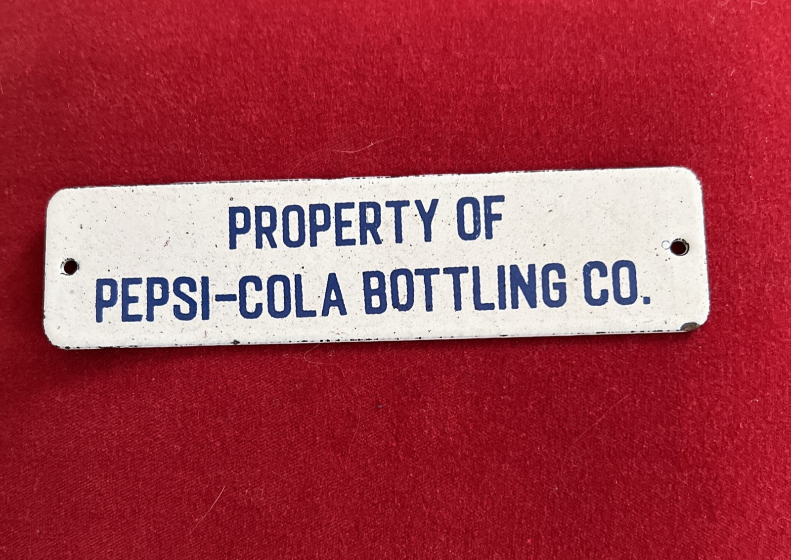 VTG. 1950's PEPSI COLA BOTTLING CO. PORCELAIN CRATE TAG SIGN 5 7/8 VTG. 1950's PEPSI COLA BOTTLING CO. PORCELAIN CRATE TAG SIGN 5 7/8