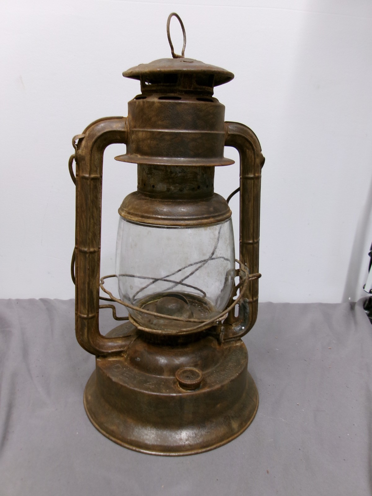 Antique Kerosene Dietz No. 2 D-Lite Lantern Clear Glass Embossed  NY USA