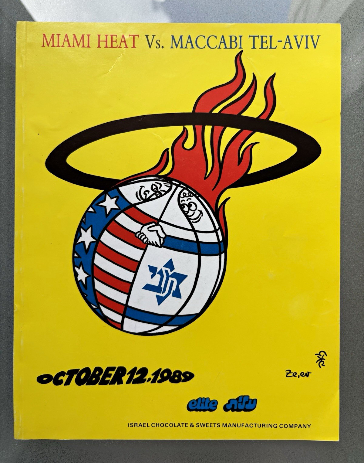Miami Heat Magazine /Miami Heat vs Maccabi Tel-Aviv Oct 12 1989great condition.