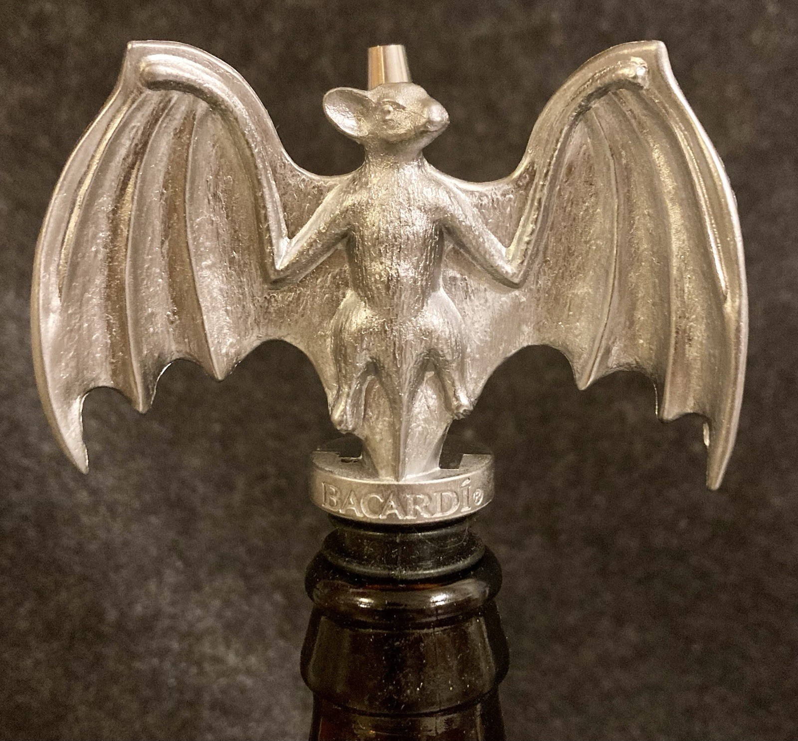 RARE New 3” Pewter Bacardi Rum Metal BAT POURER Liquor Pourer Spout Barware MIP
