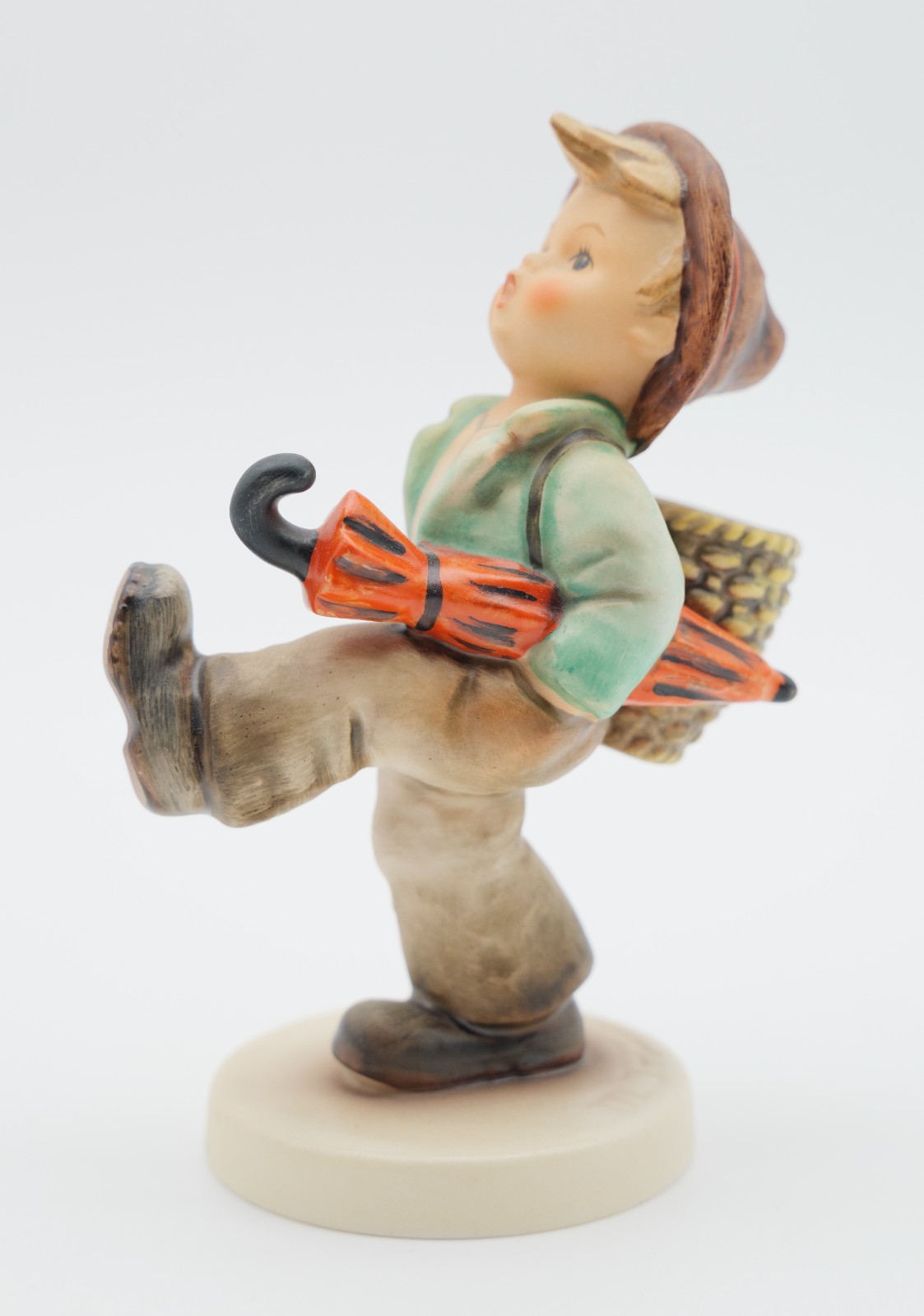 Vintage Goebel Hummel Happy Traveler Figurine 109/0 W Germany TMK-6 5\